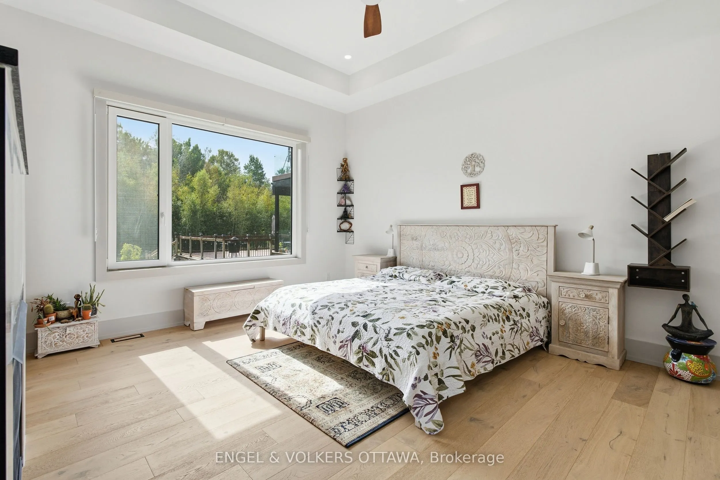 1057 Green Jacket Crescent