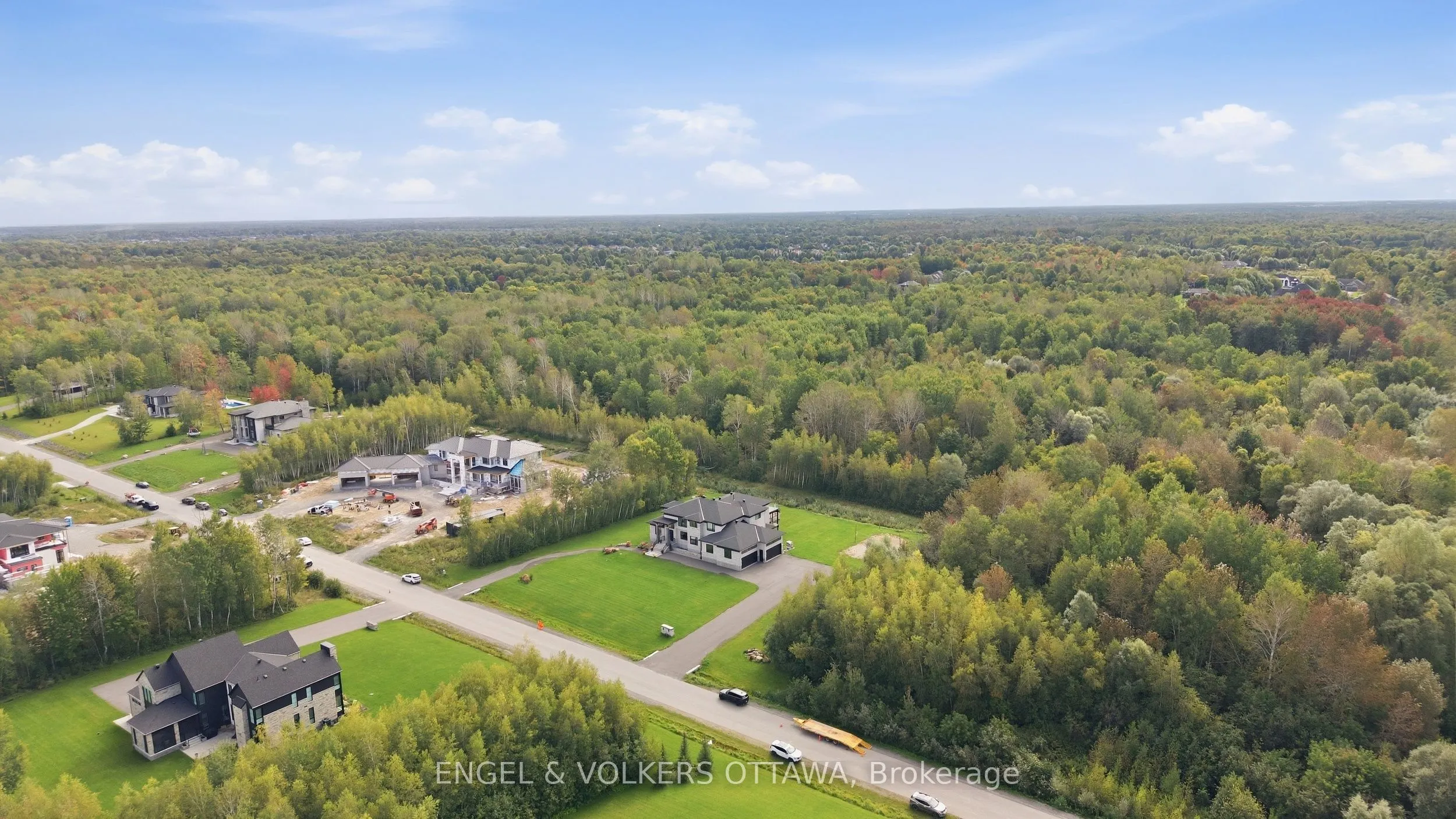 1057 Green Jacket Crescent