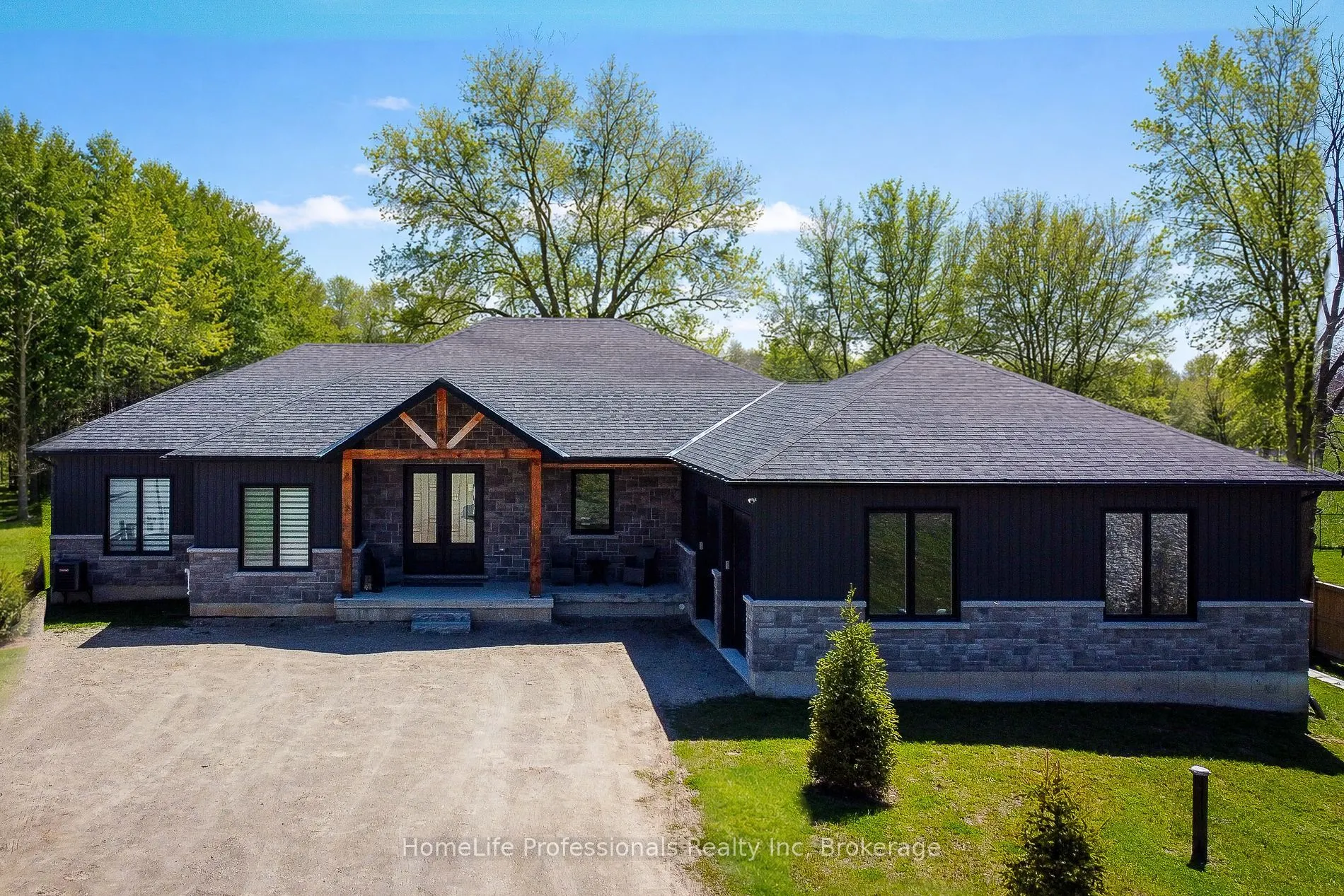 1266 Colborne Street W