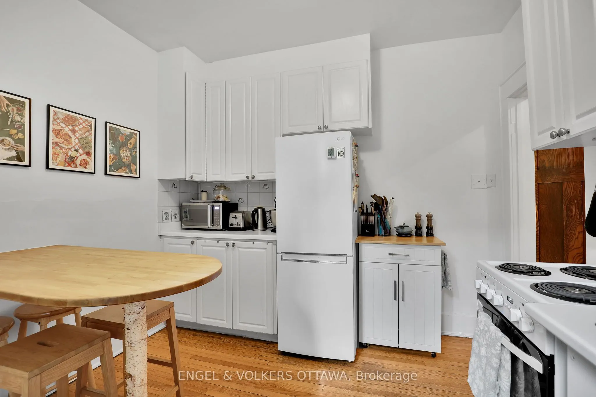 5 Woodlawn Avenue
