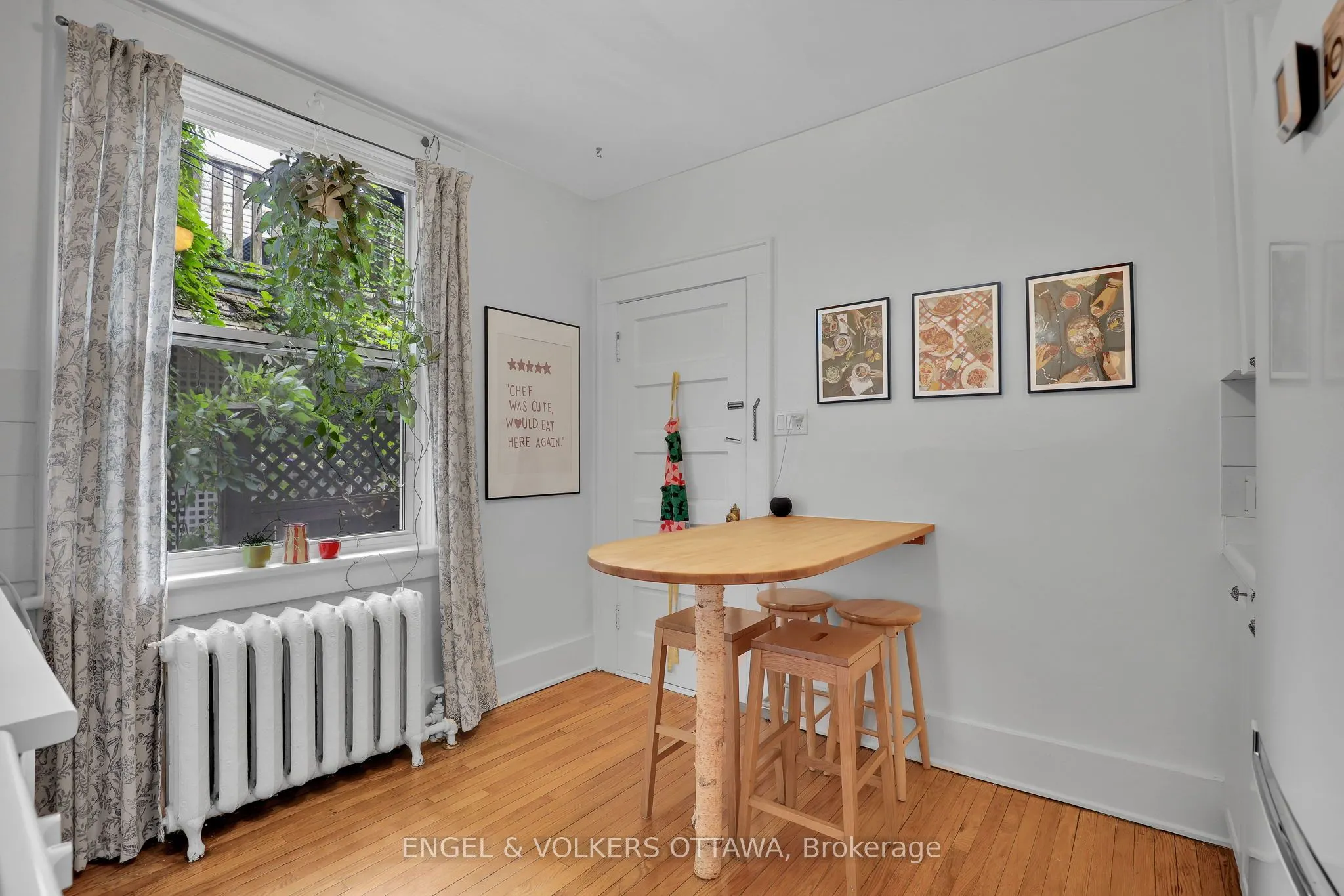 5 Woodlawn Avenue