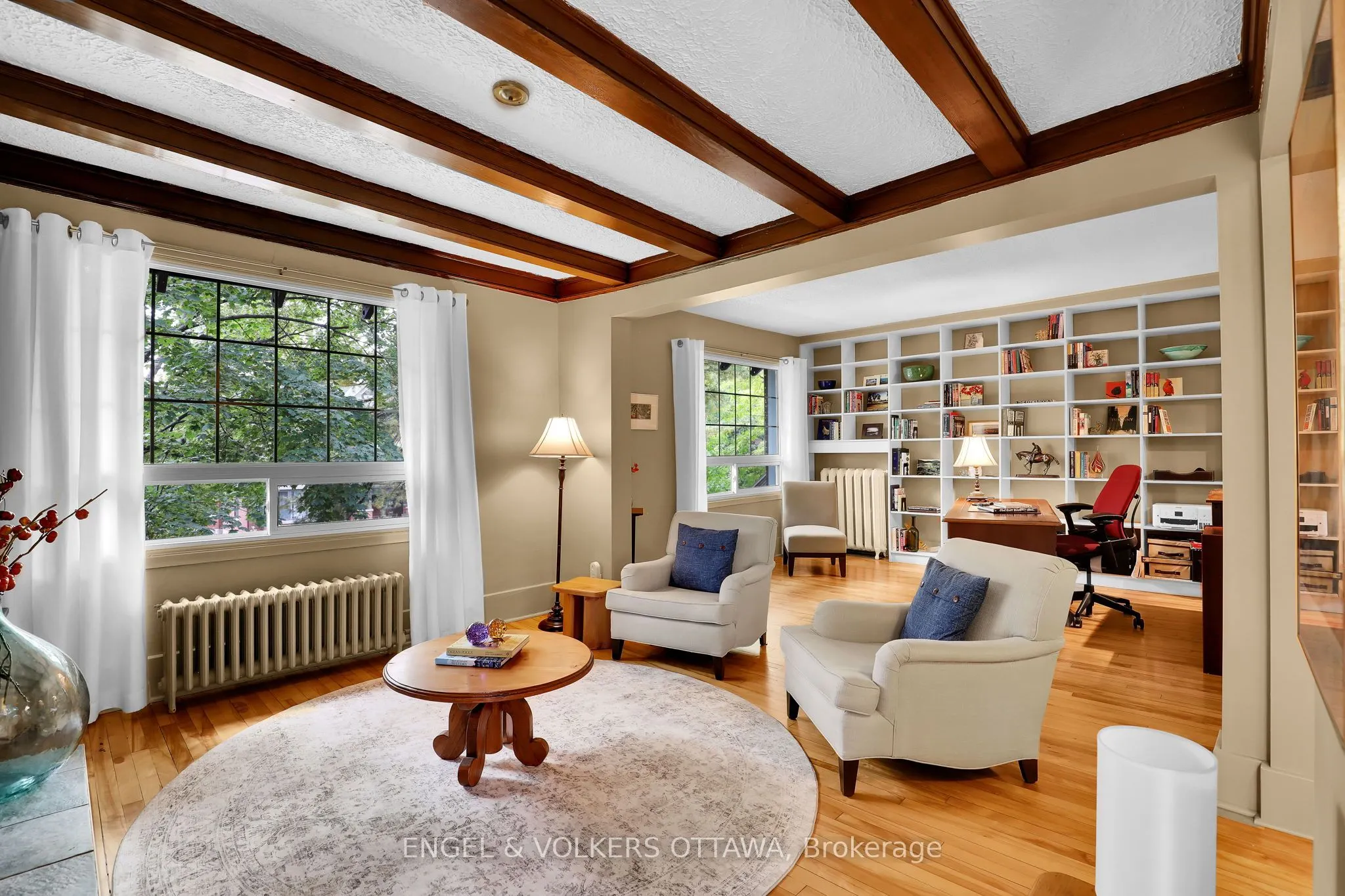 5 Woodlawn Avenue