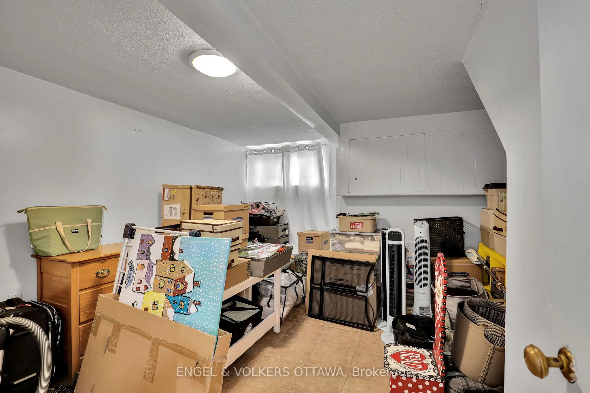 5 Woodlawn Avenue