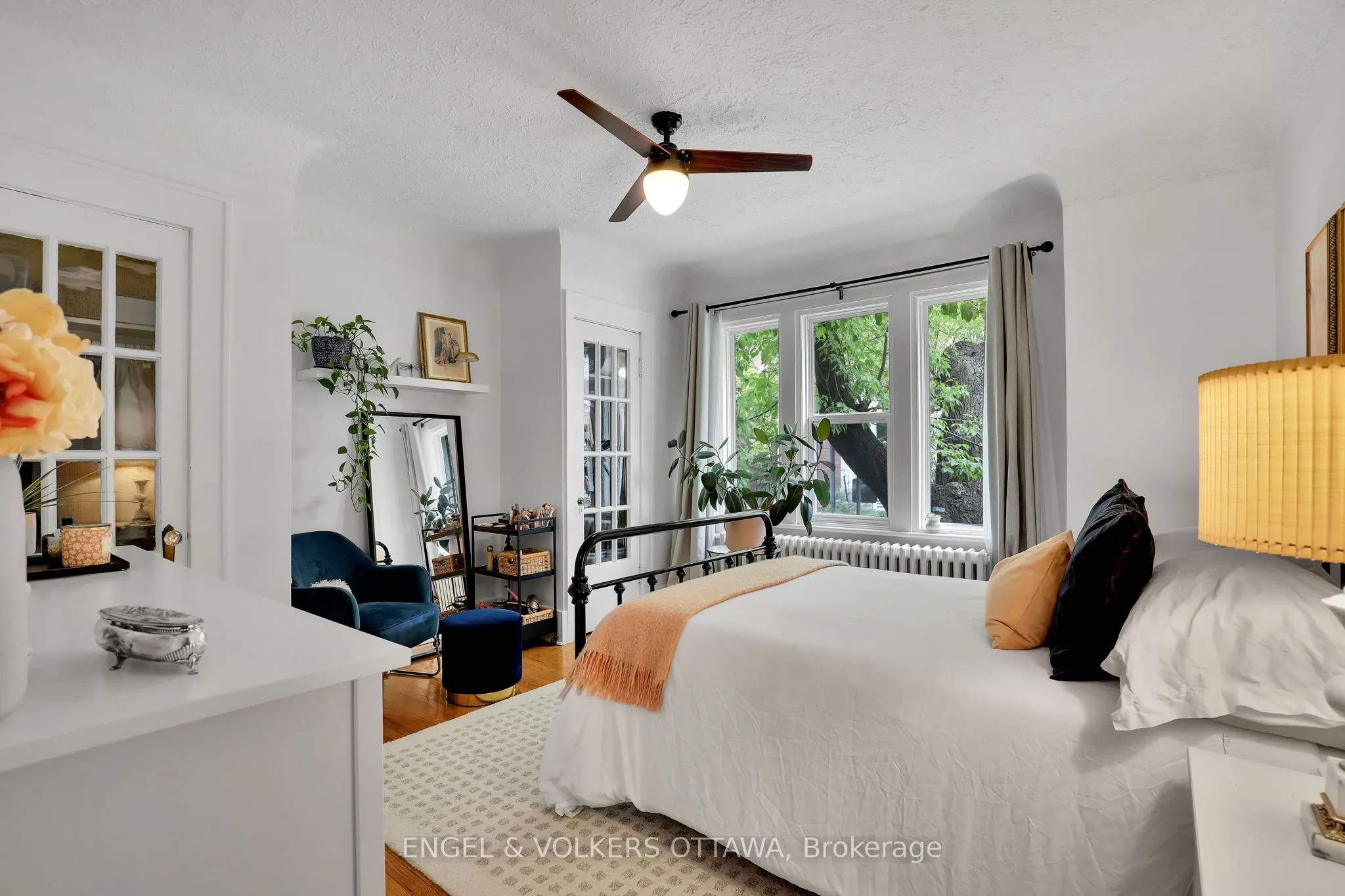 5 Woodlawn Avenue