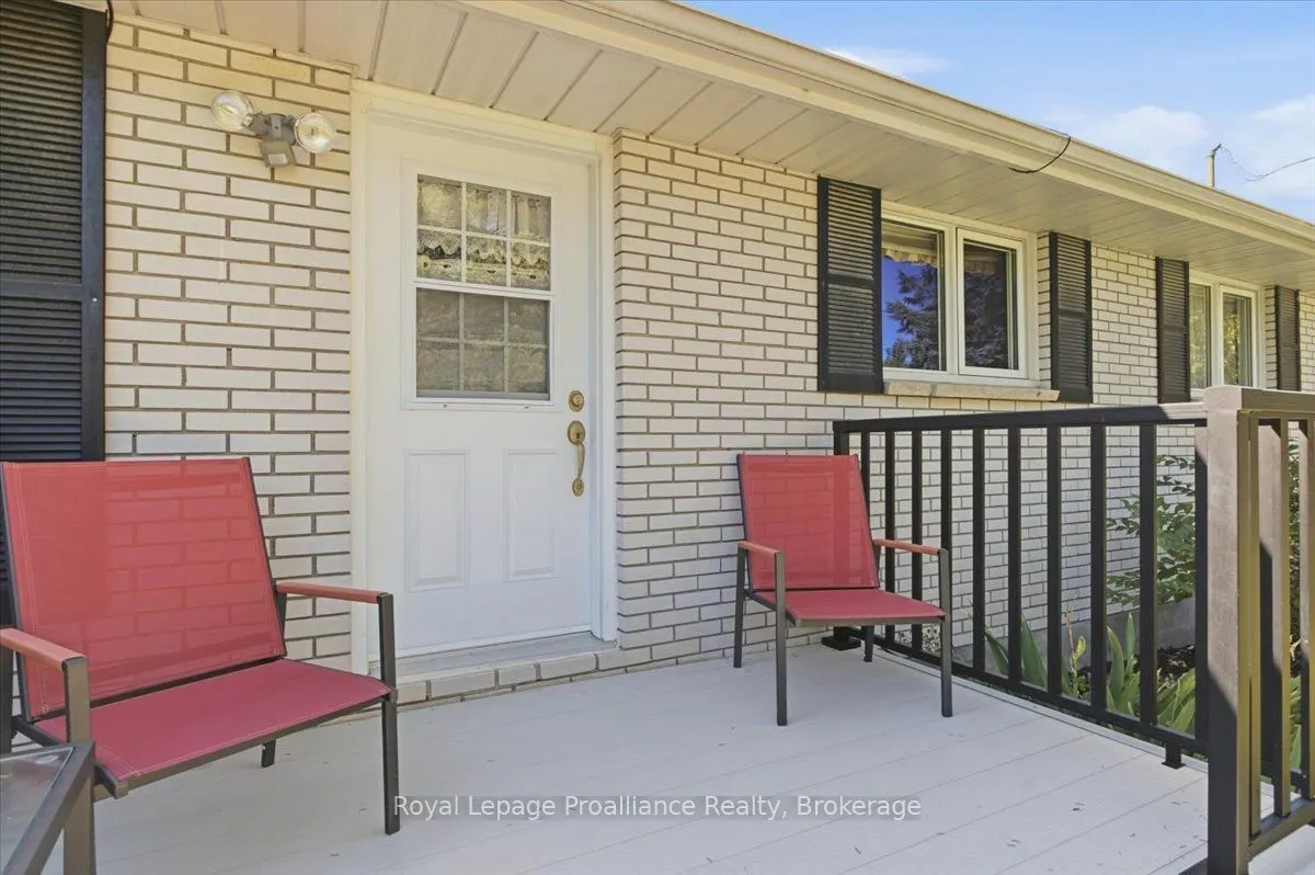 91 Chatterton Valley Crescent