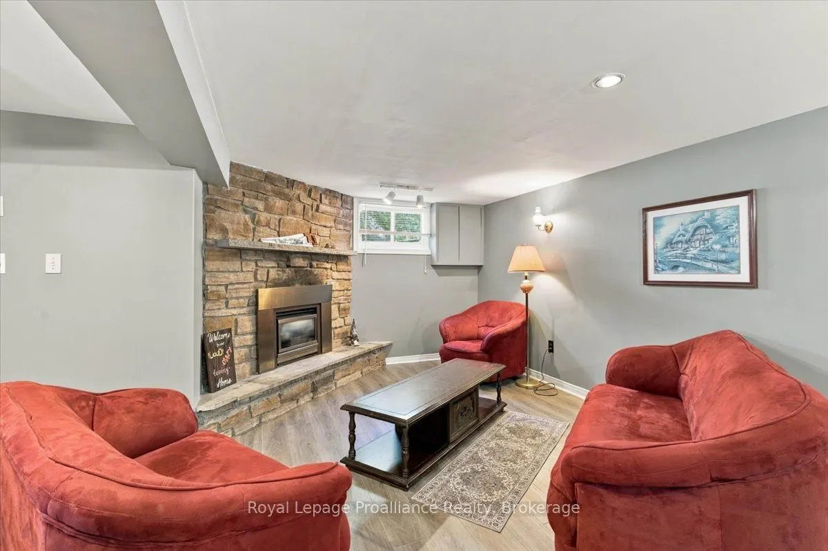 91 Chatterton Valley Crescent