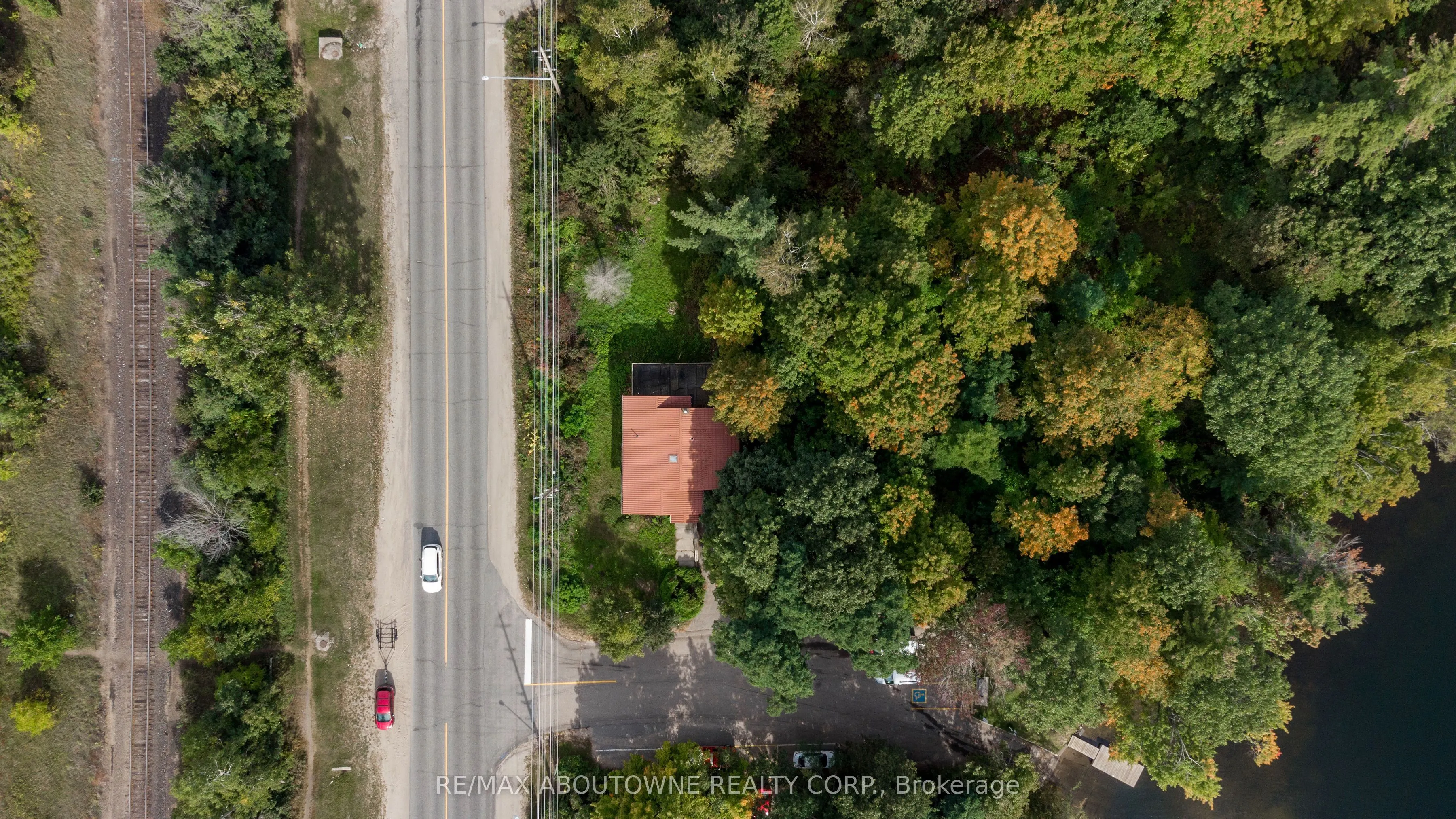 310 & 360 Moody Drive
