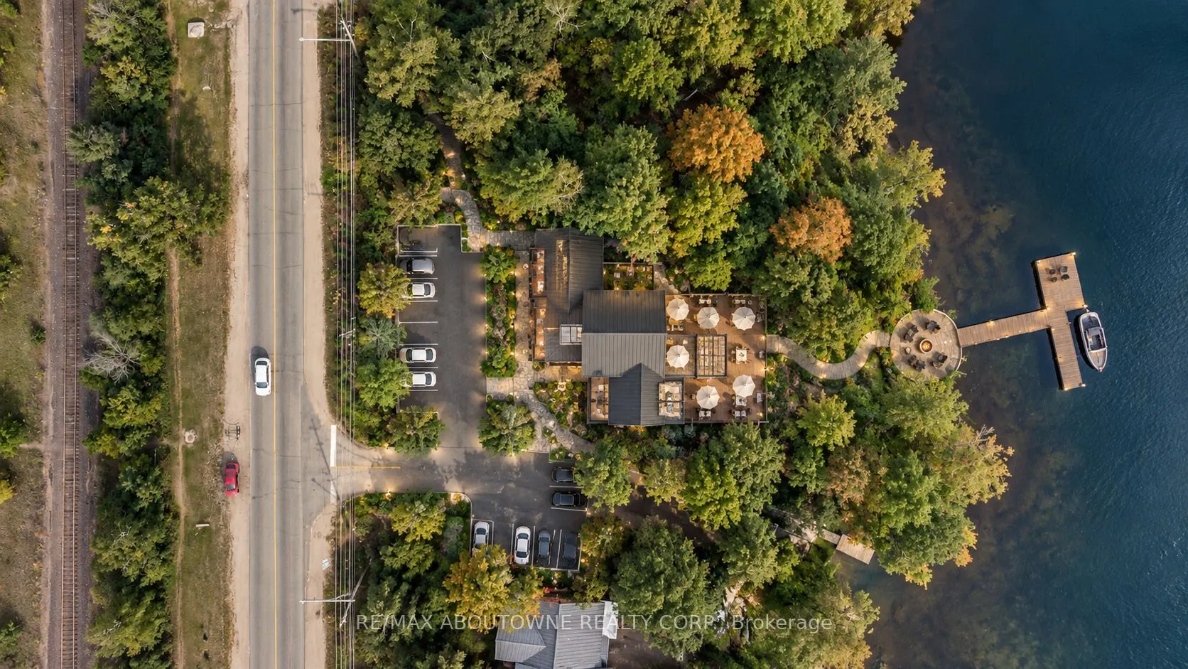 310 & 360 Moody Drive