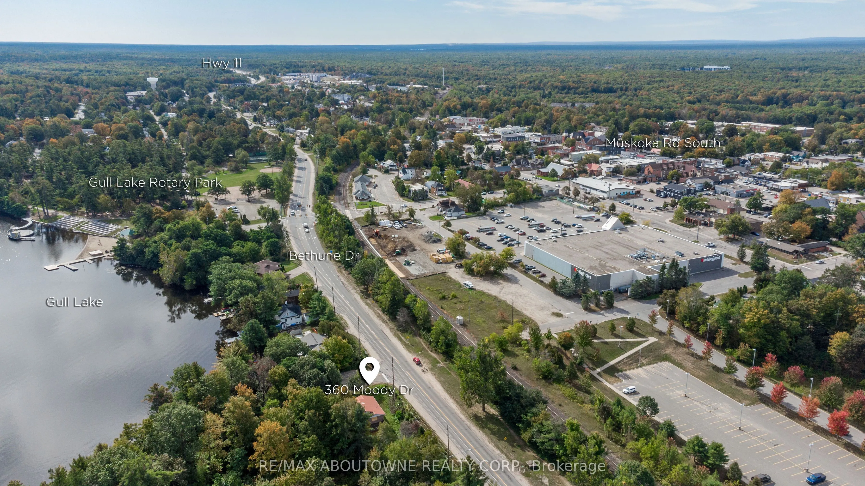310 & 360 Moody Drive