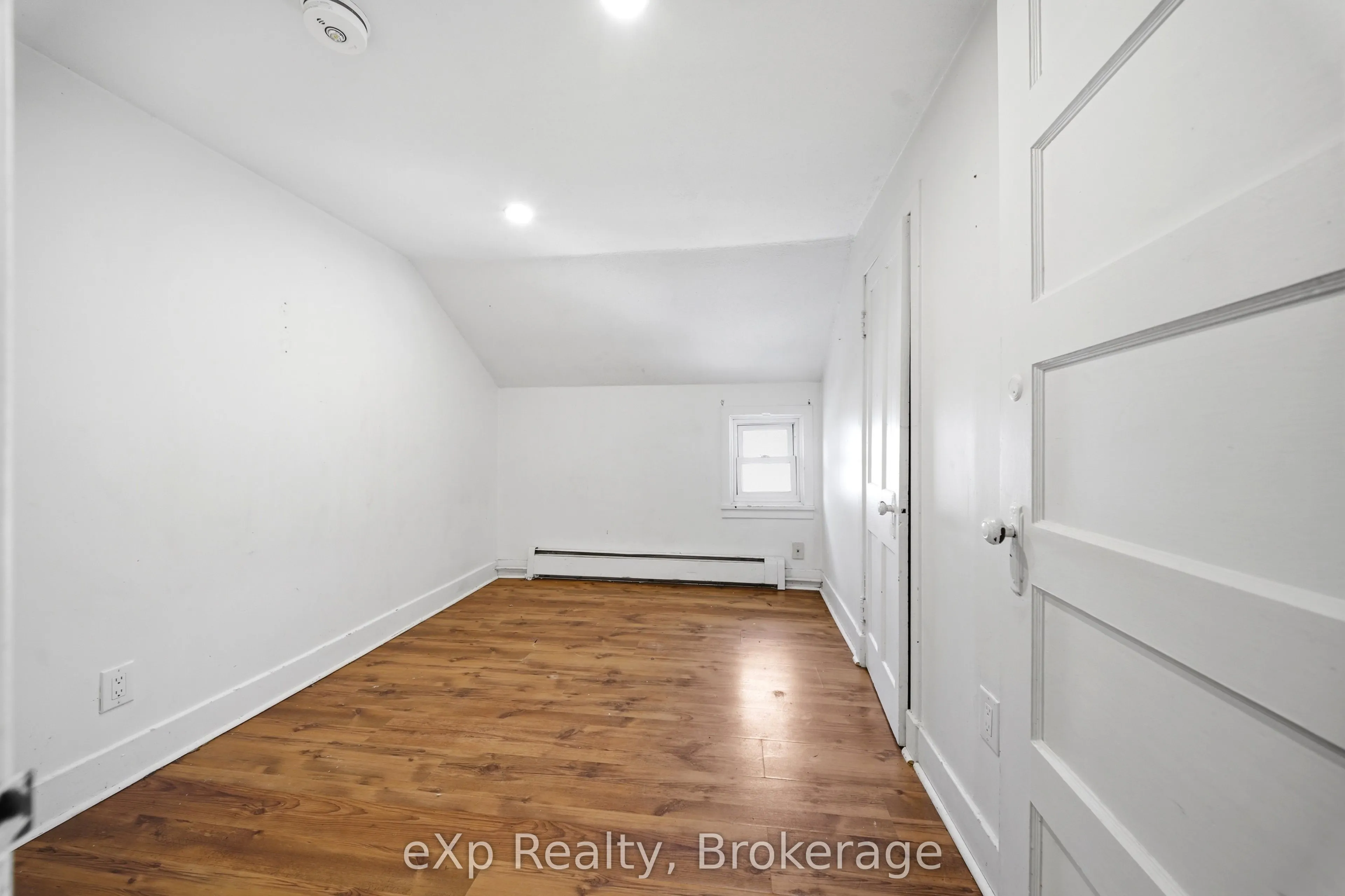 326 Sidney Street