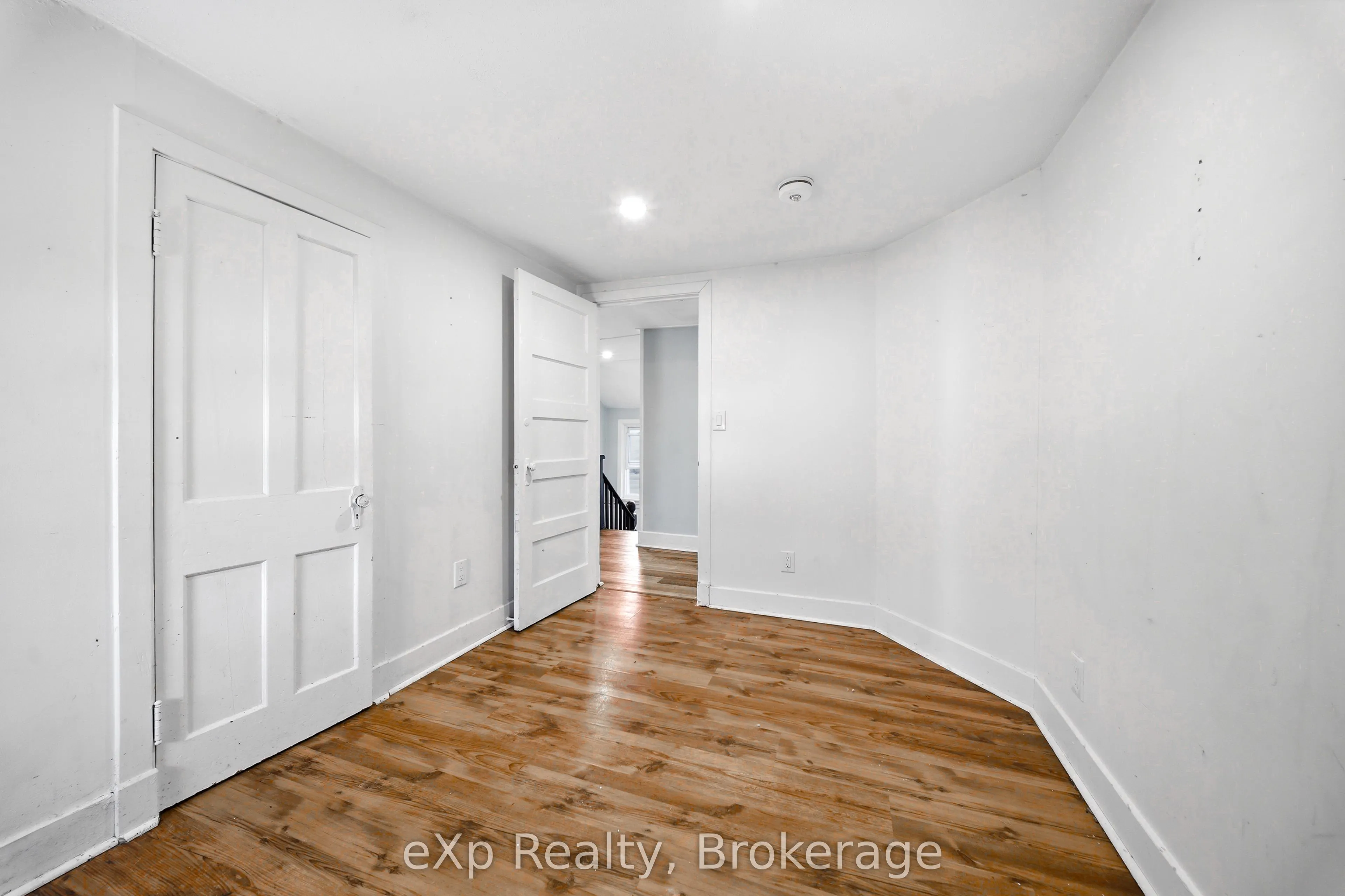 326 Sidney Street