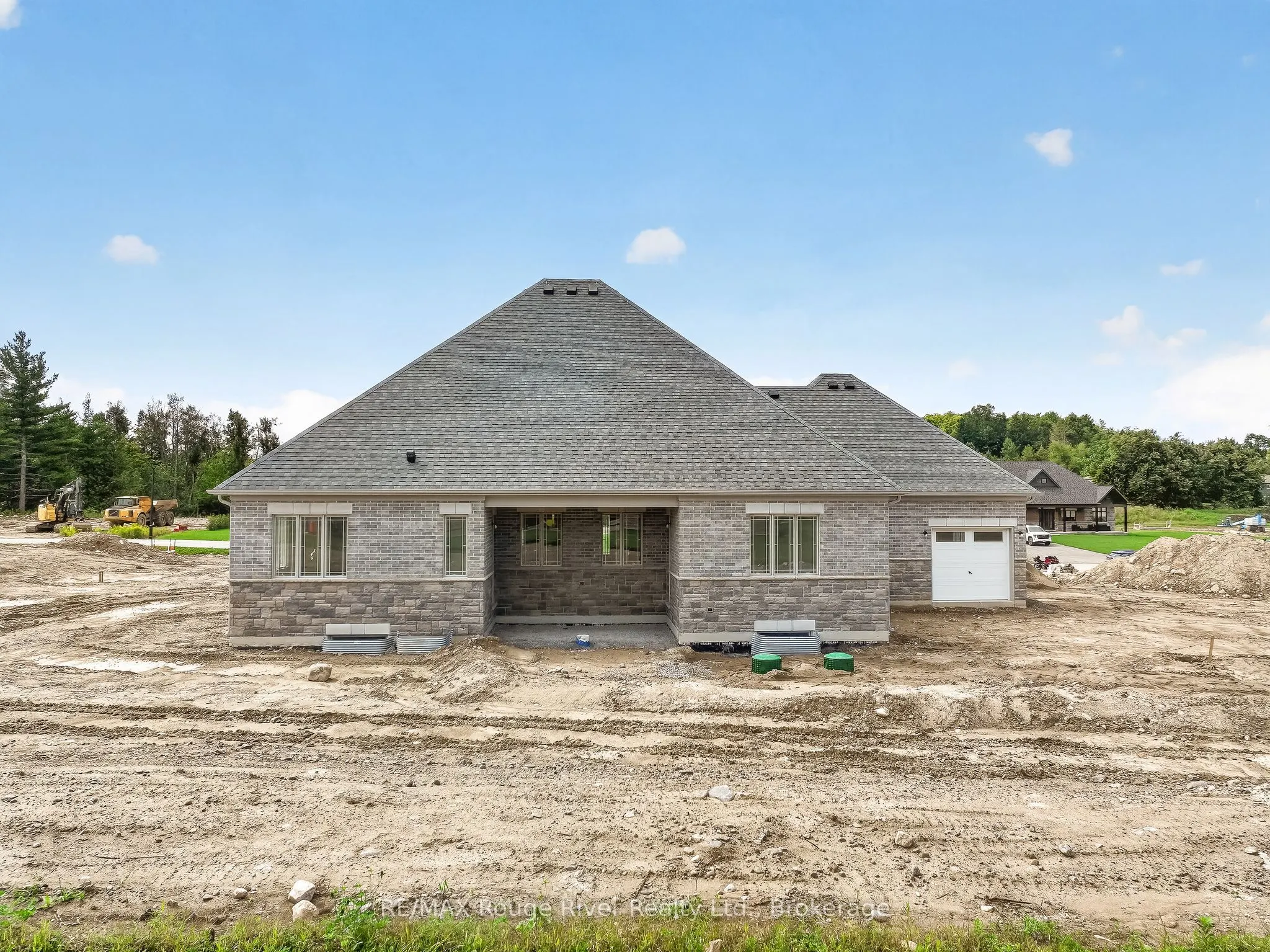 8 Cameron Court