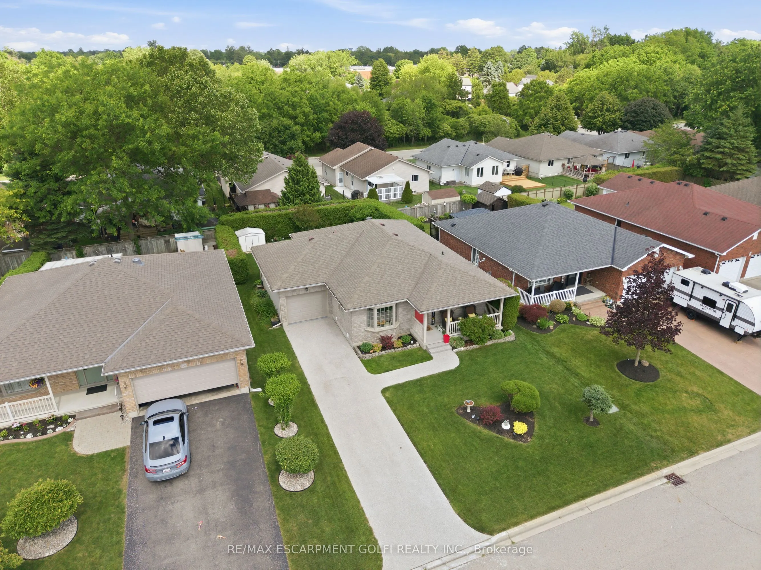 12 Schneider Drive