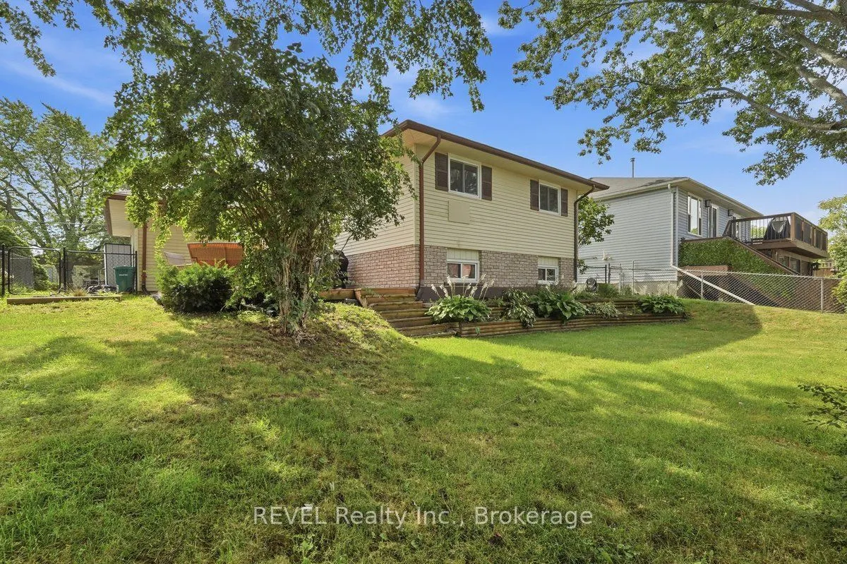 92 Maple Drive