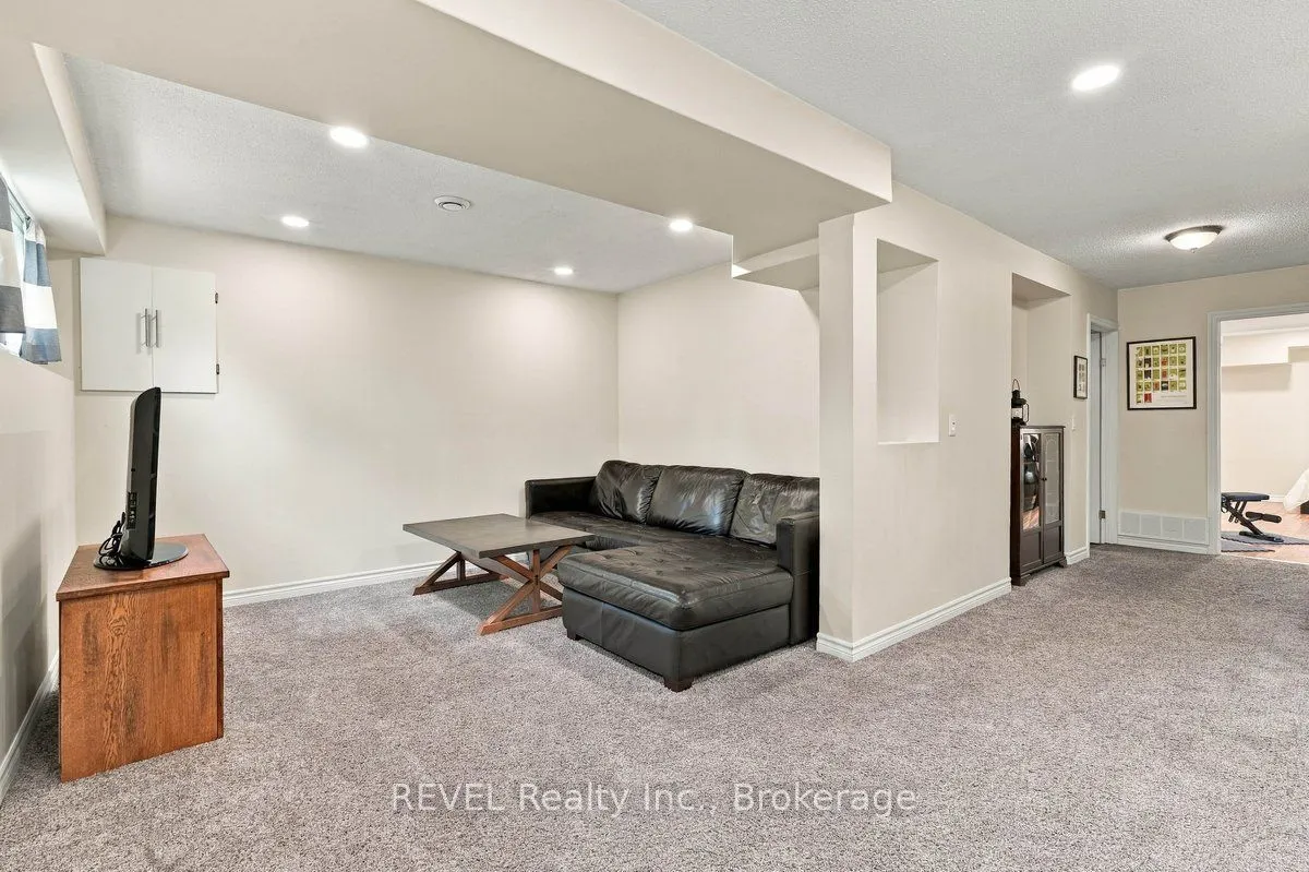 92 Maple Drive