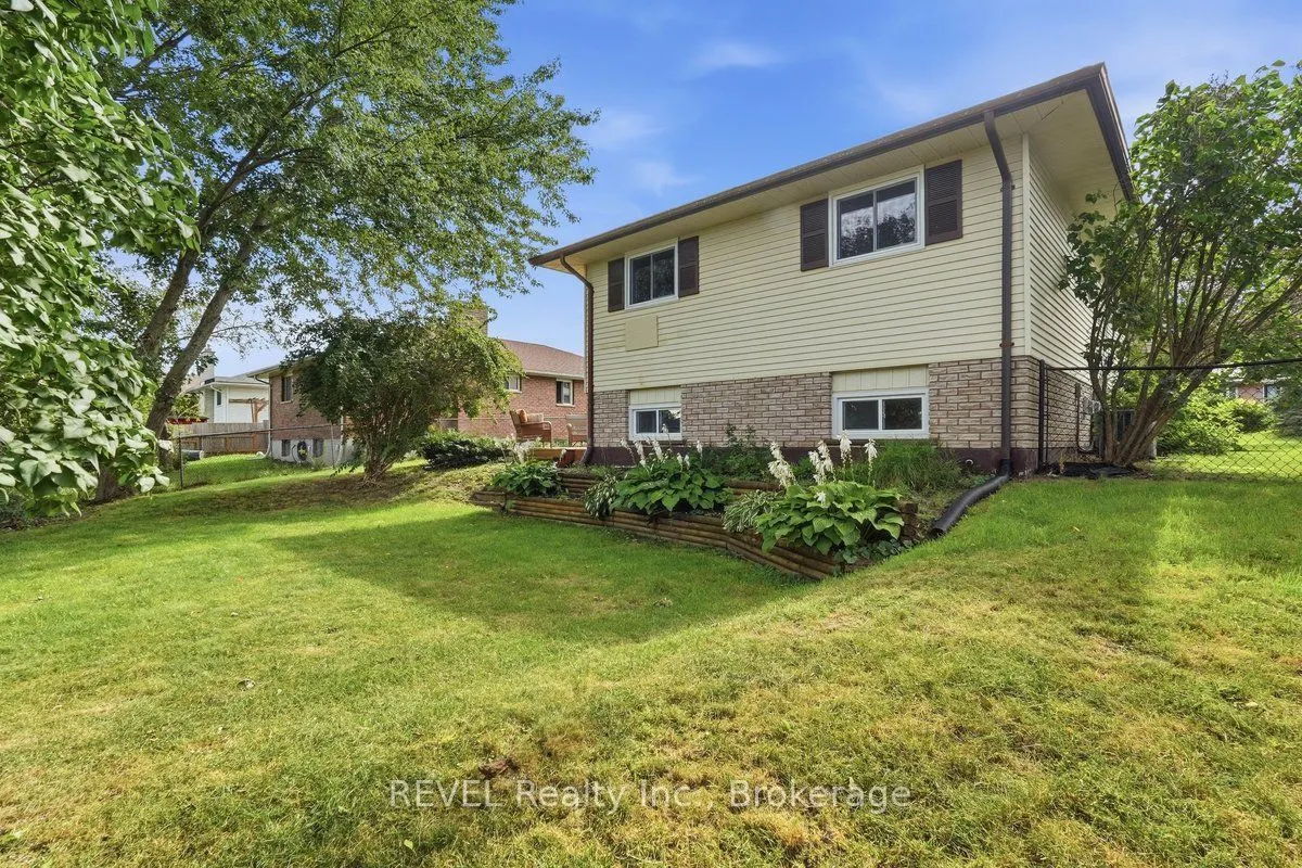92 Maple Drive