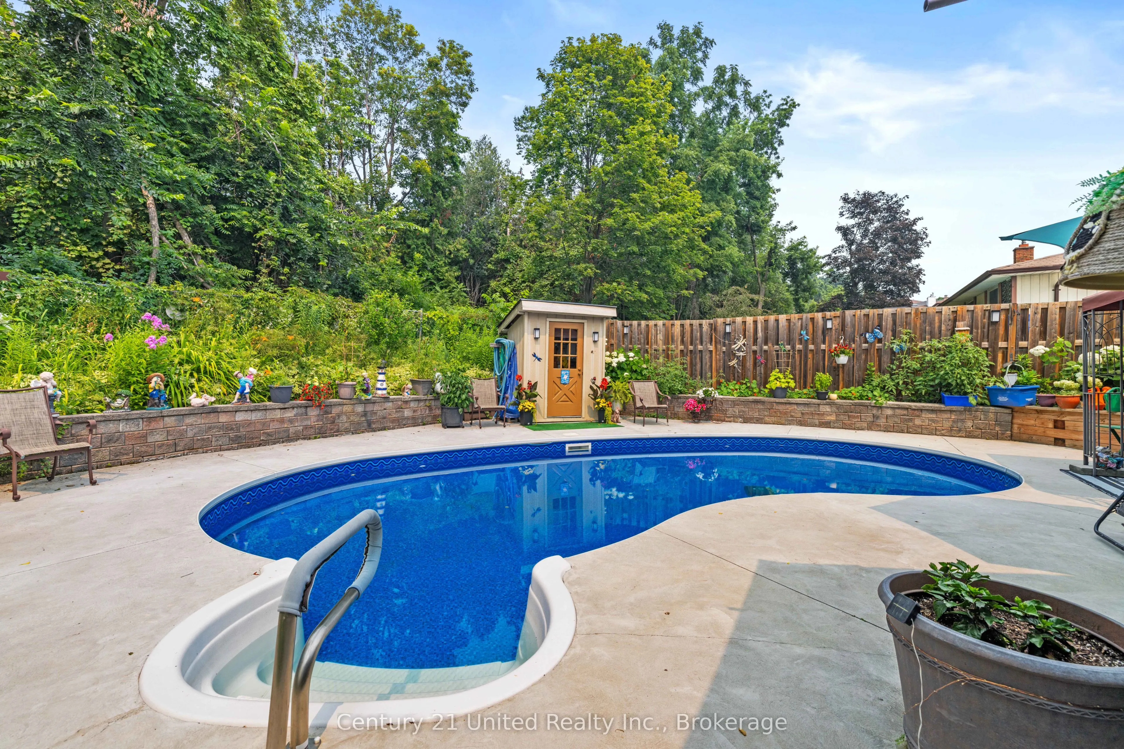 941 Golfview Road