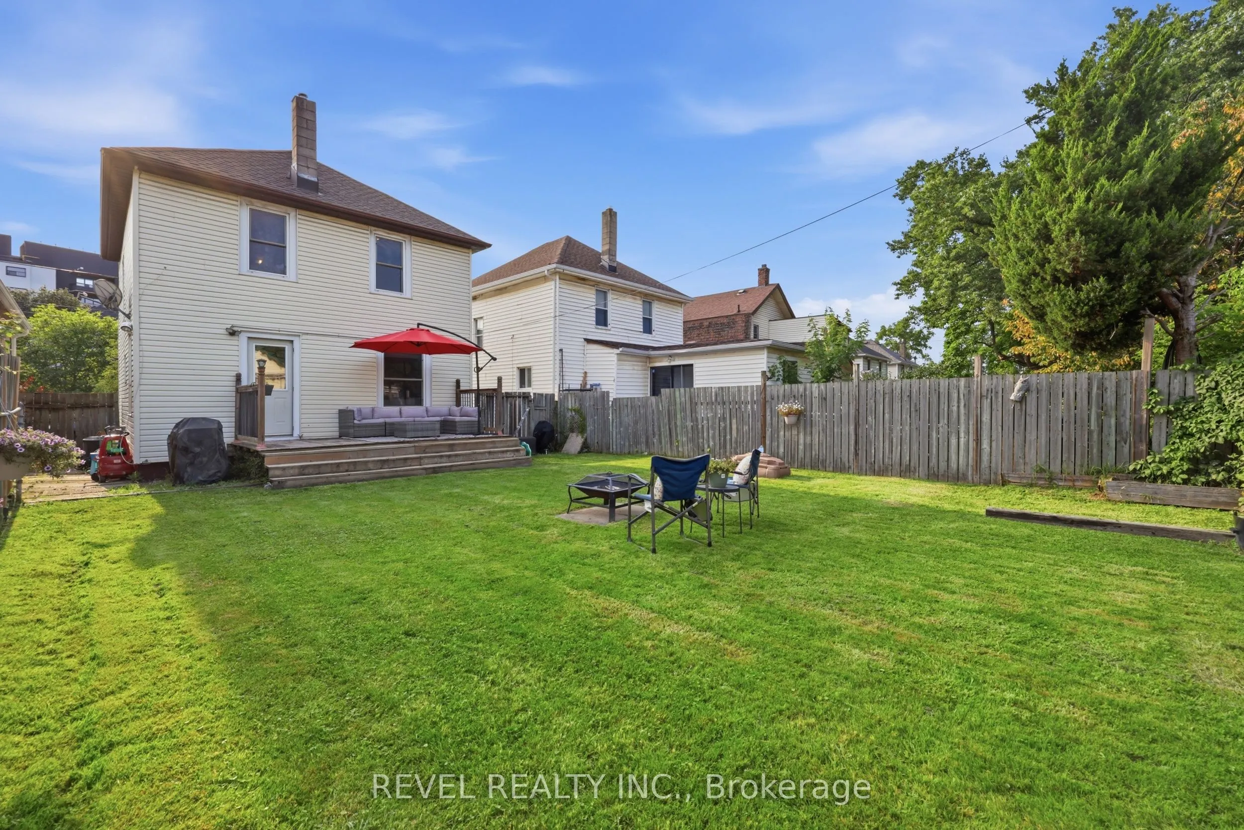52 Berryman Avenue