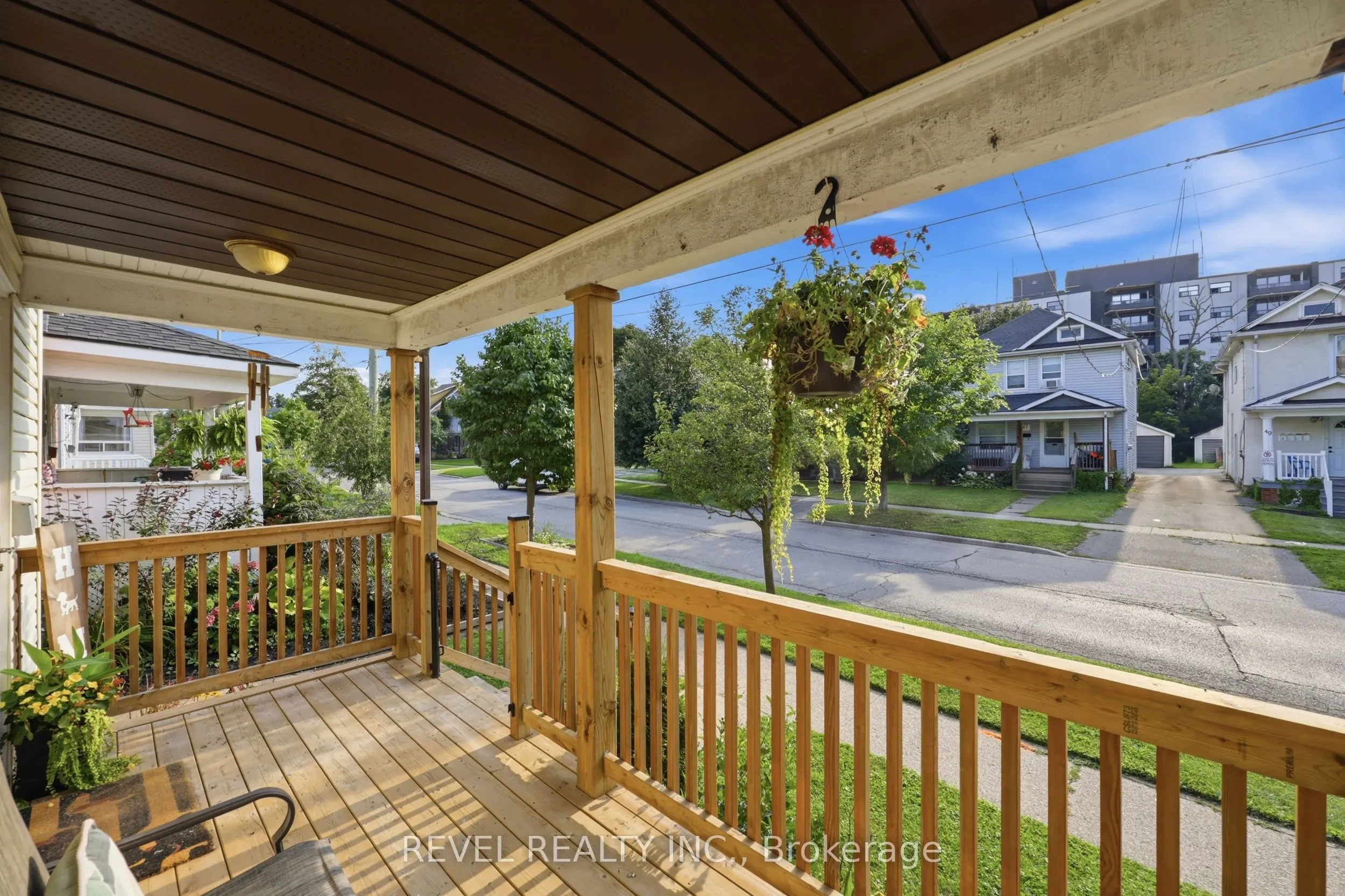 52 Berryman Avenue