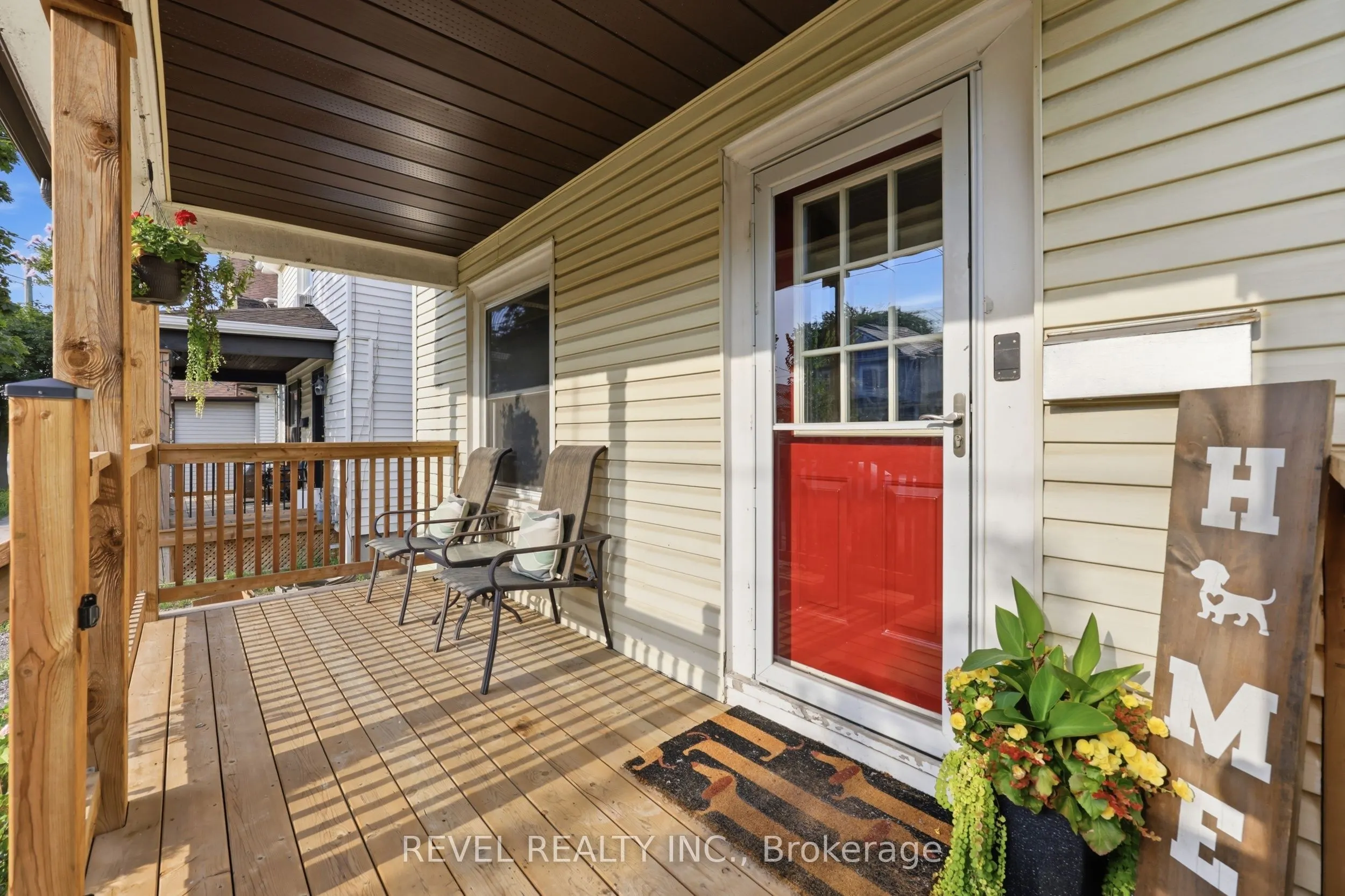 52 Berryman Avenue