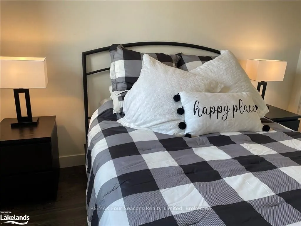 12 BEAUSOLEIL Lane #302