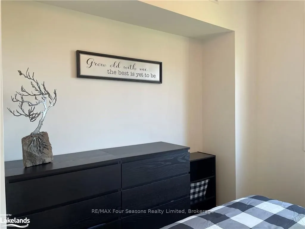 12 BEAUSOLEIL Lane #302