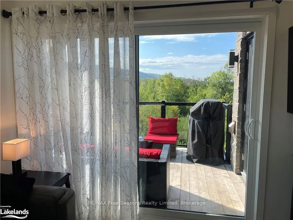 12 BEAUSOLEIL Lane #302