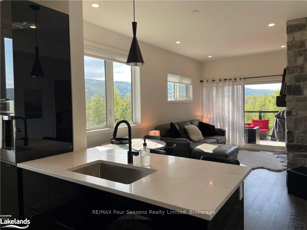 12 BEAUSOLEIL Lane #302