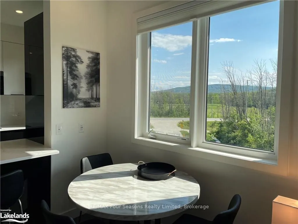 12 BEAUSOLEIL Lane #302