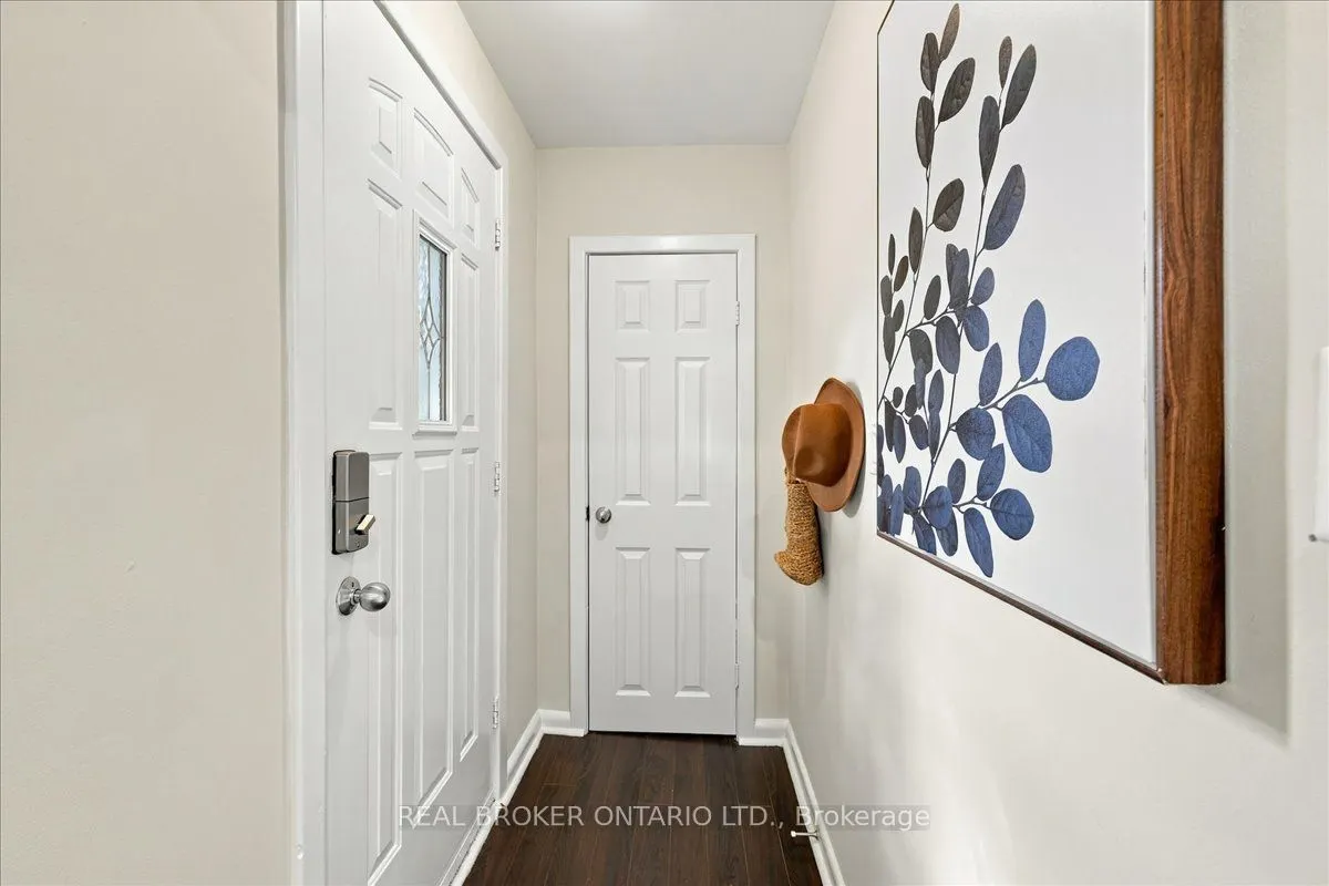480 Rosseau Road