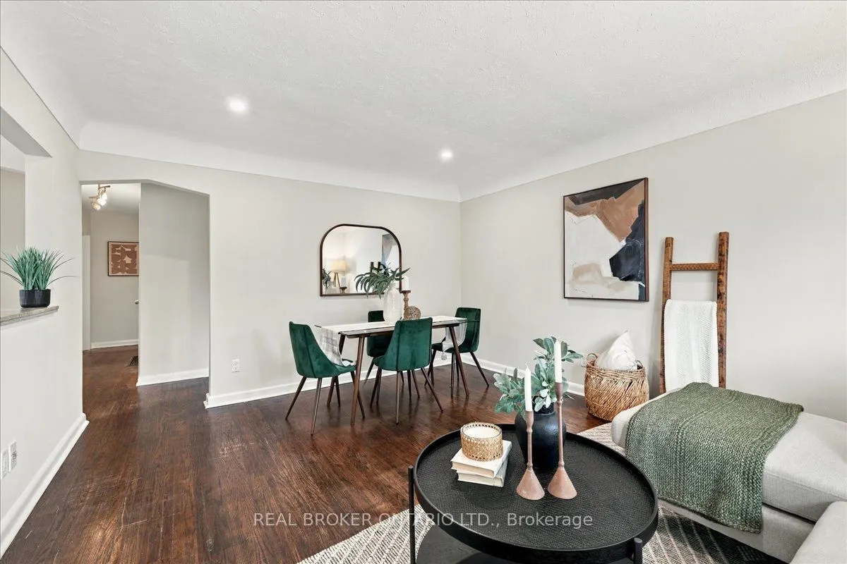480 Rosseau Road