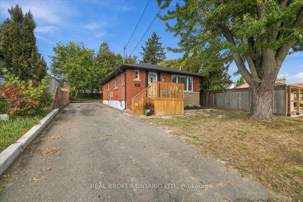 480 Rosseau Road