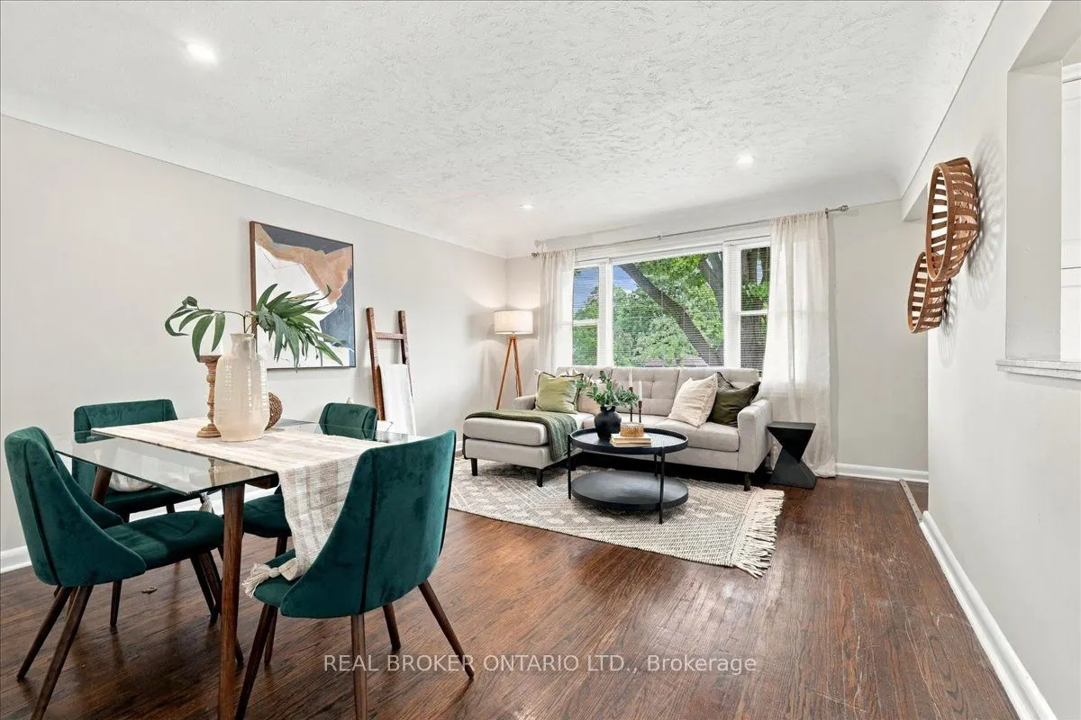 480 Rosseau Road