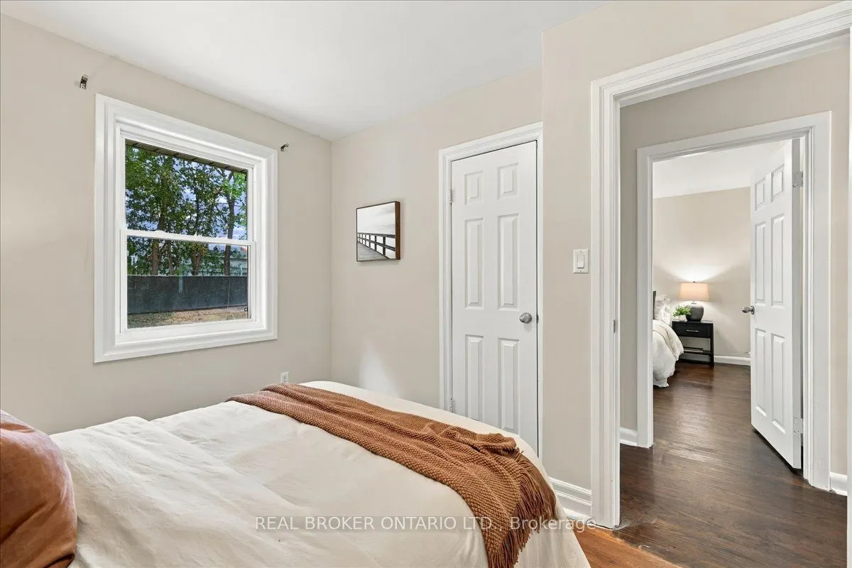 480 Rosseau Road