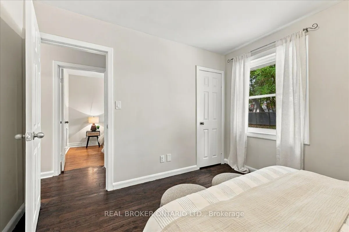 480 Rosseau Road