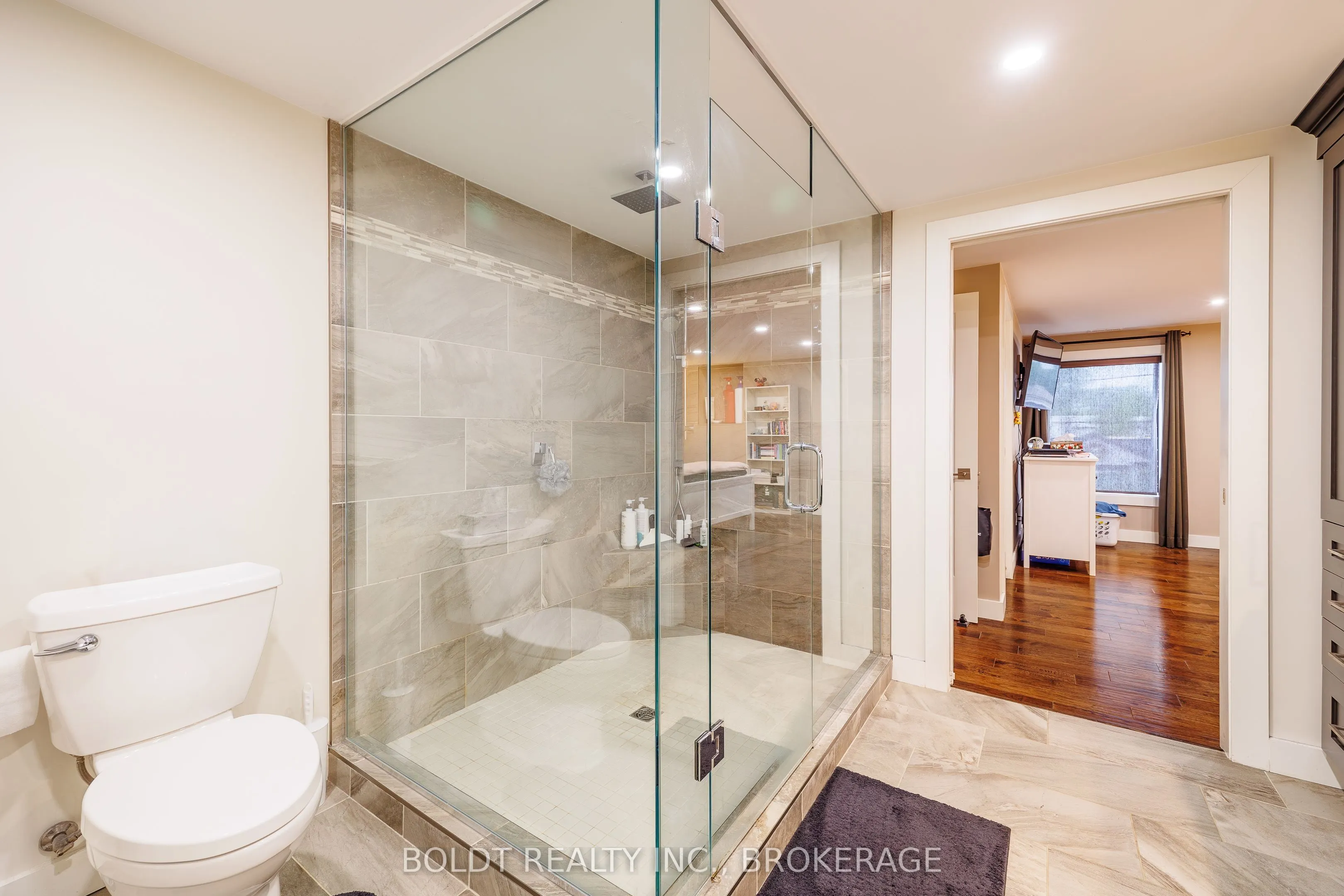 13-15 SECORD Drive