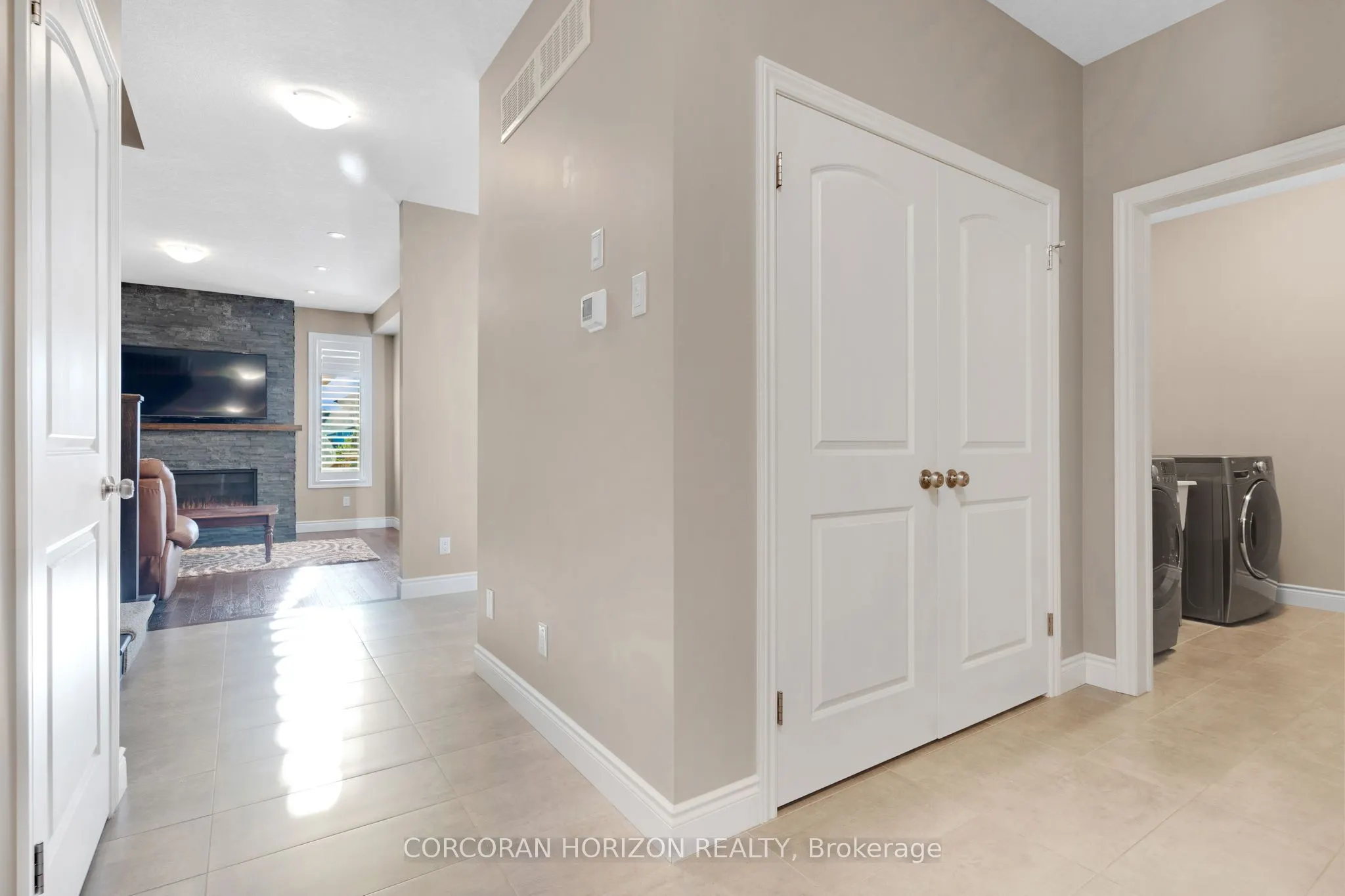 213 Ladyslipper Drive