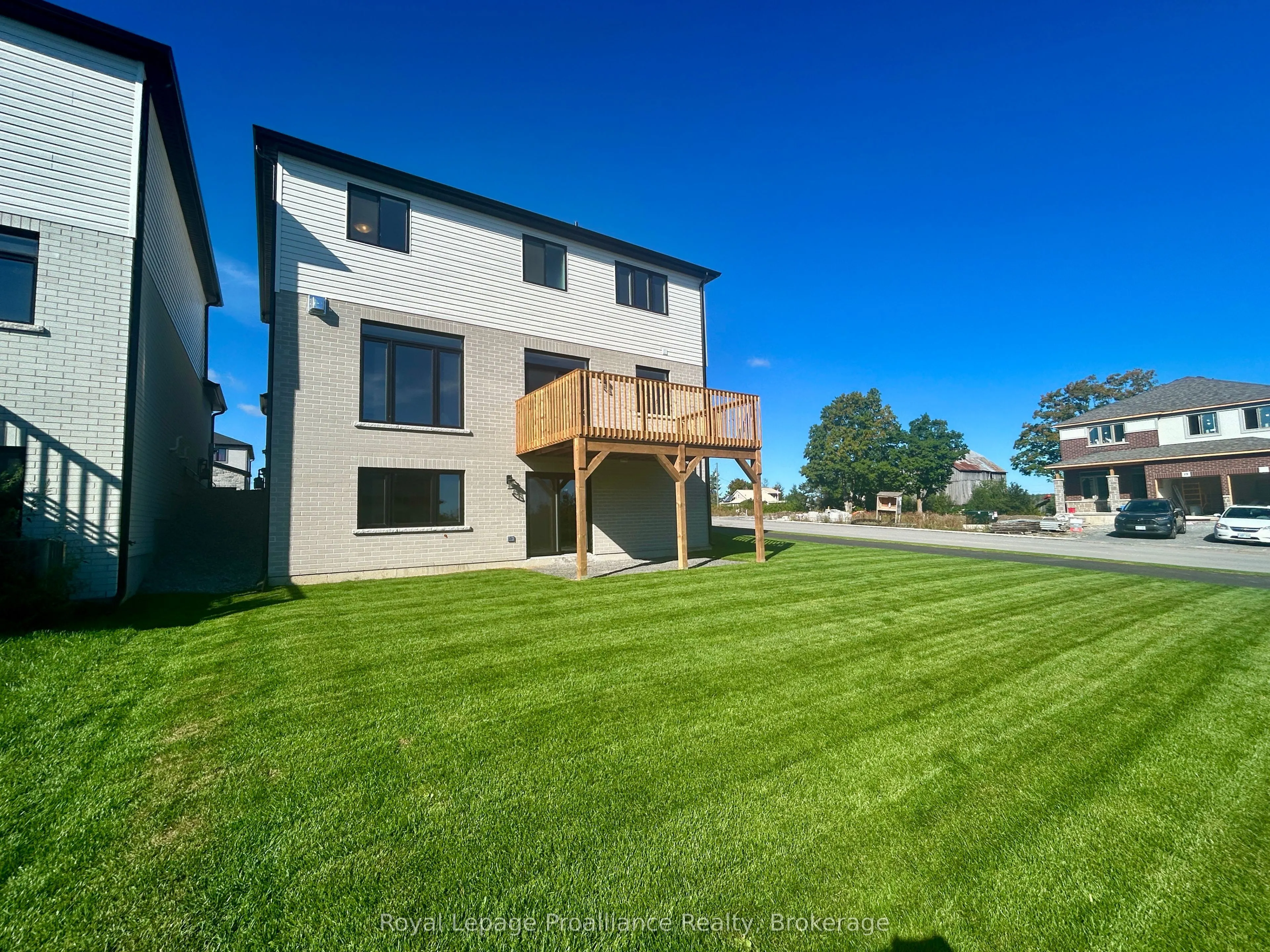 20 Peace River Street