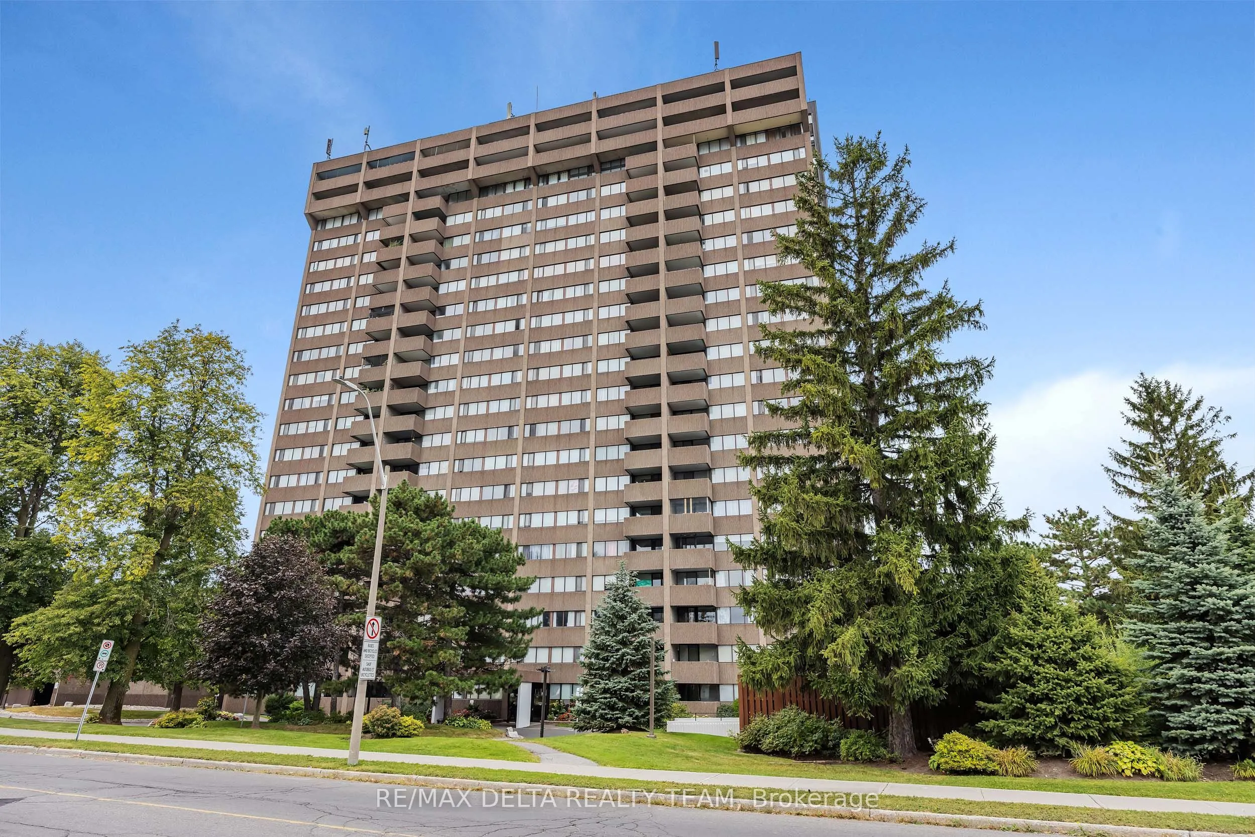 1285 CAHILL Drive #702