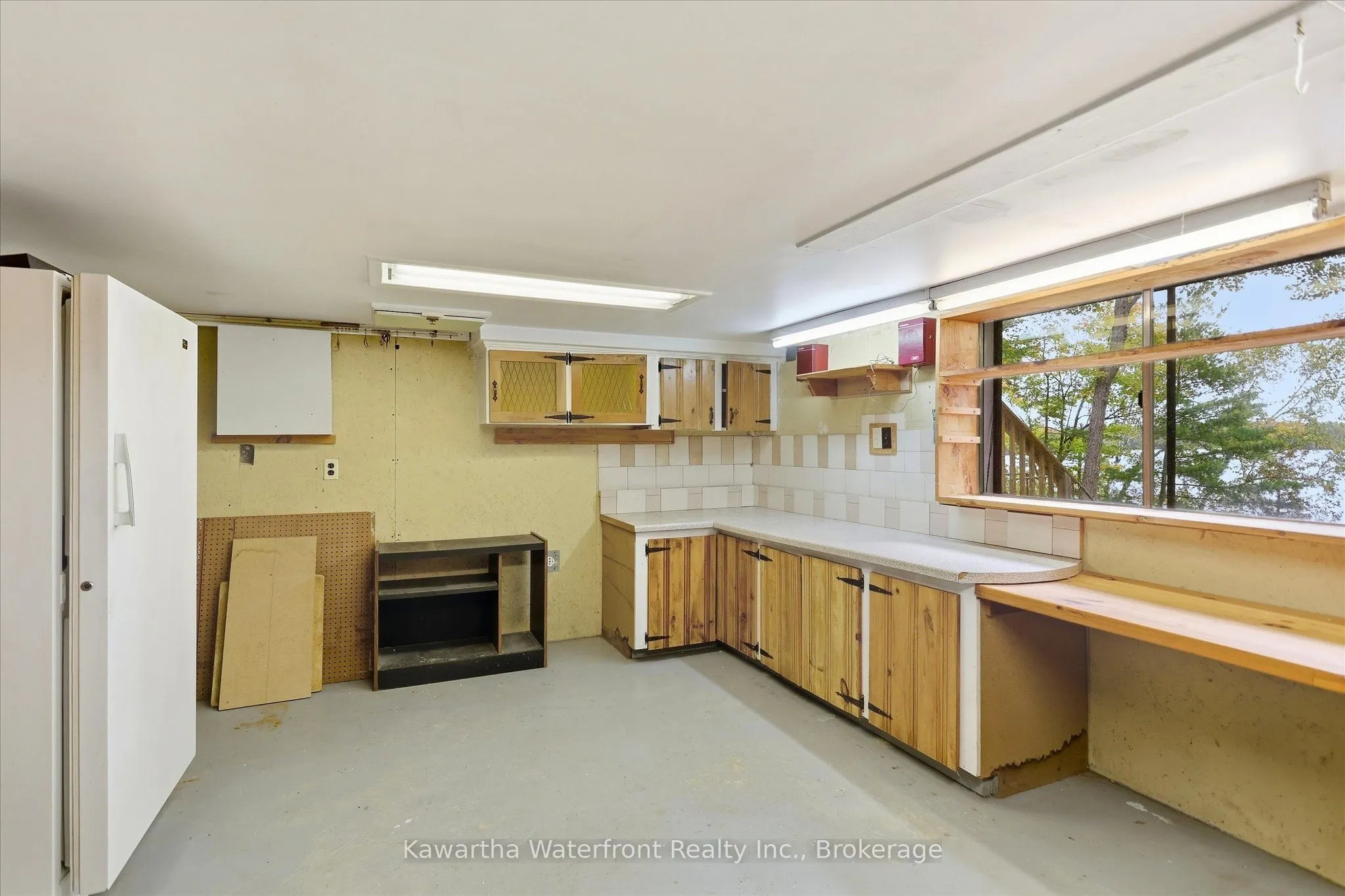 1628 Lewis Road