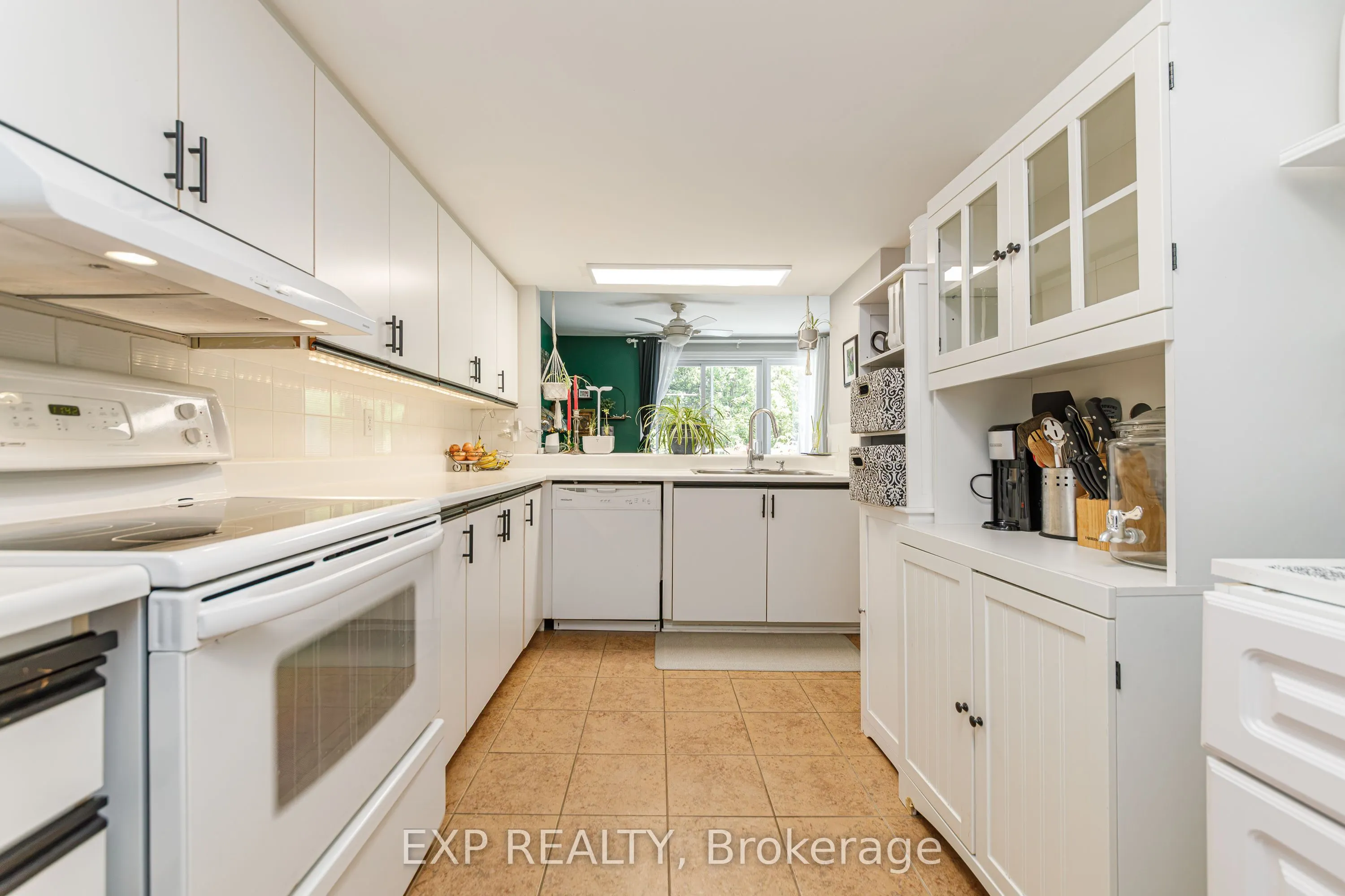 1589 St. Bernard Street #505