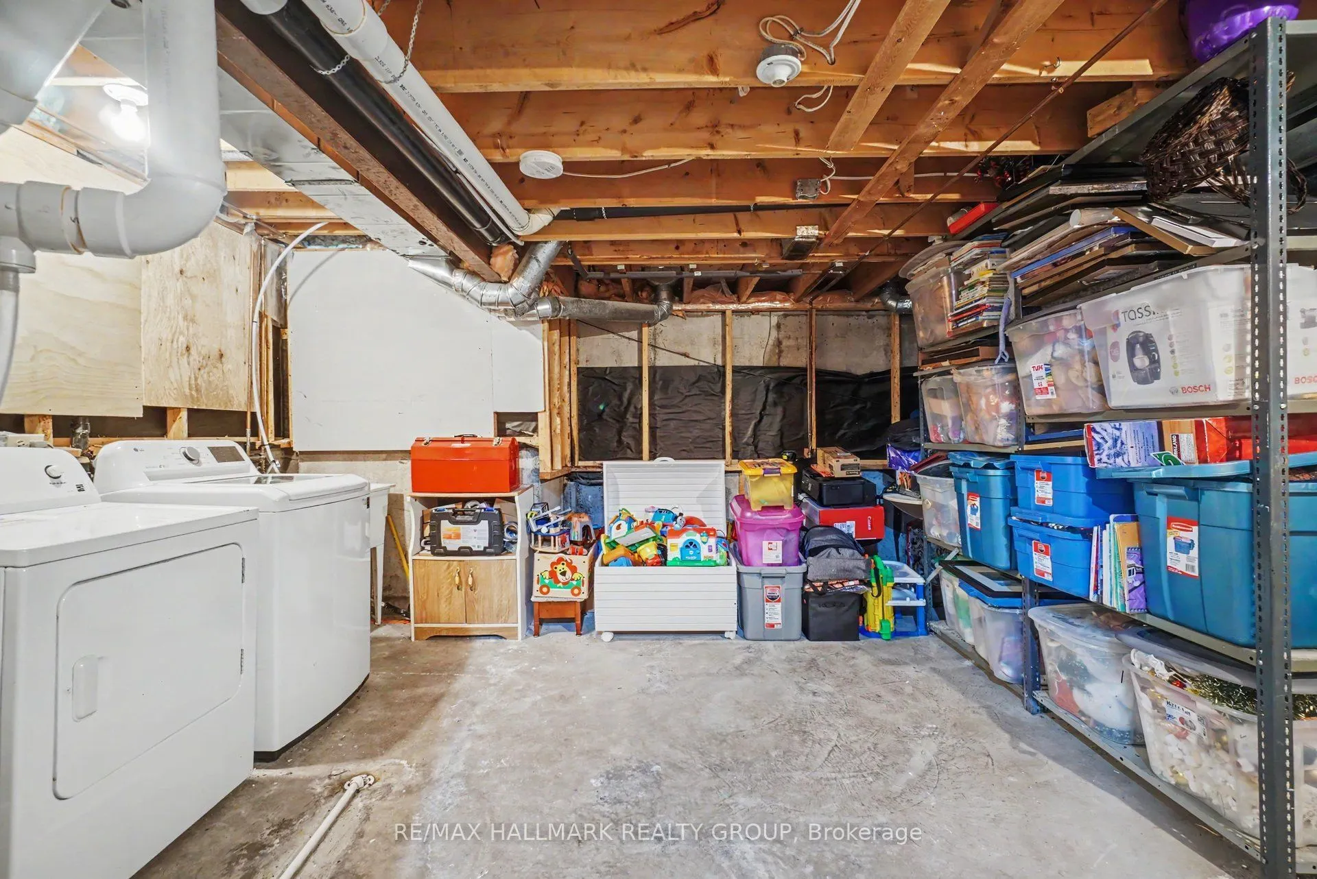 96 PHEASANT RUN Drive