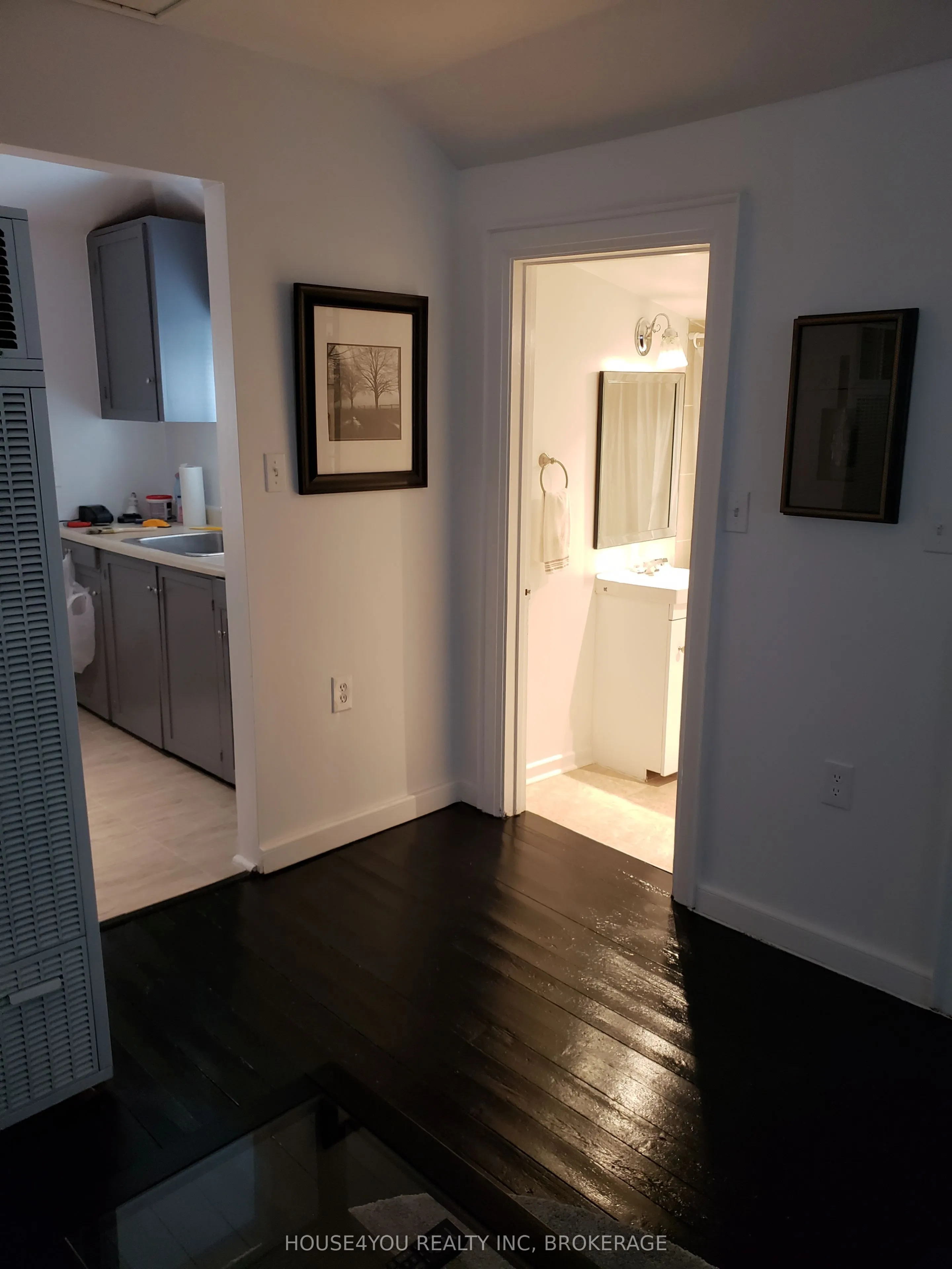 6 Grandview Drive W