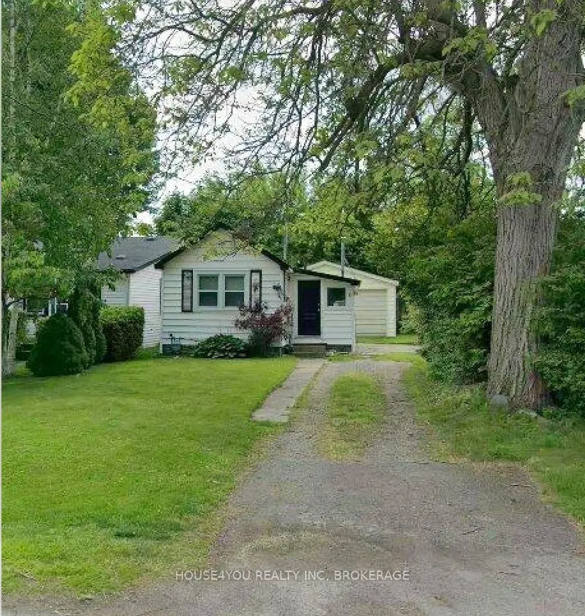 6 Grandview Drive W