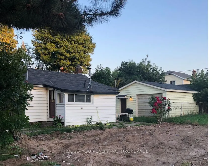 6 Grandview Drive W