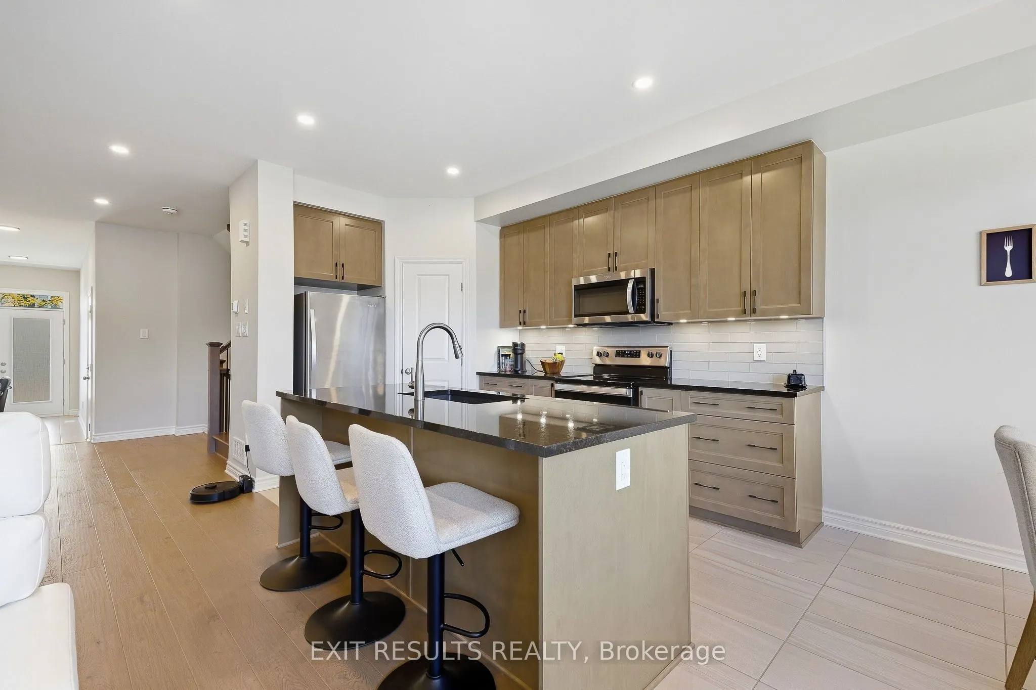 783 Namur Street W