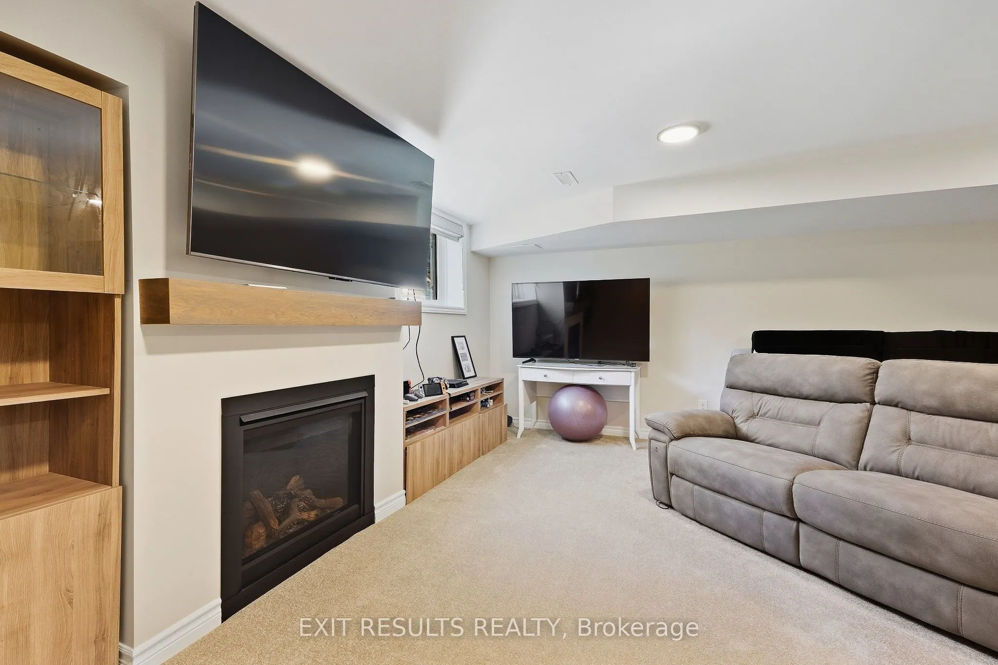 783 Namur Street W
