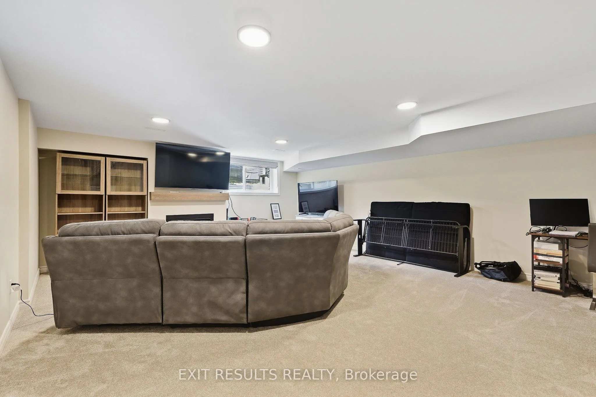 783 Namur Street W