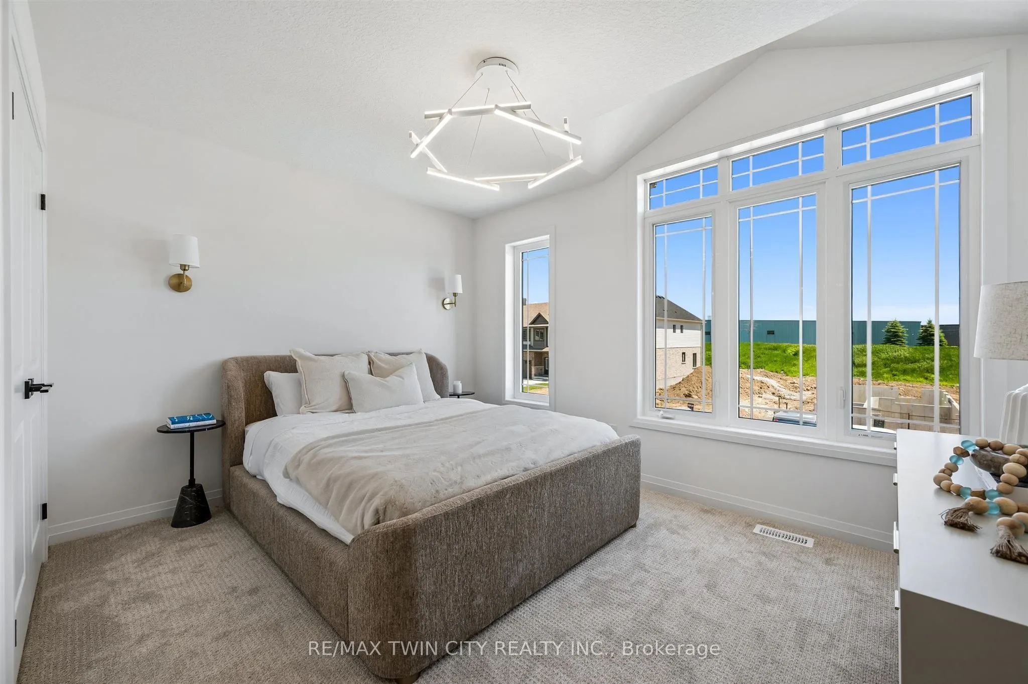 1681 Dunkirk Avenue