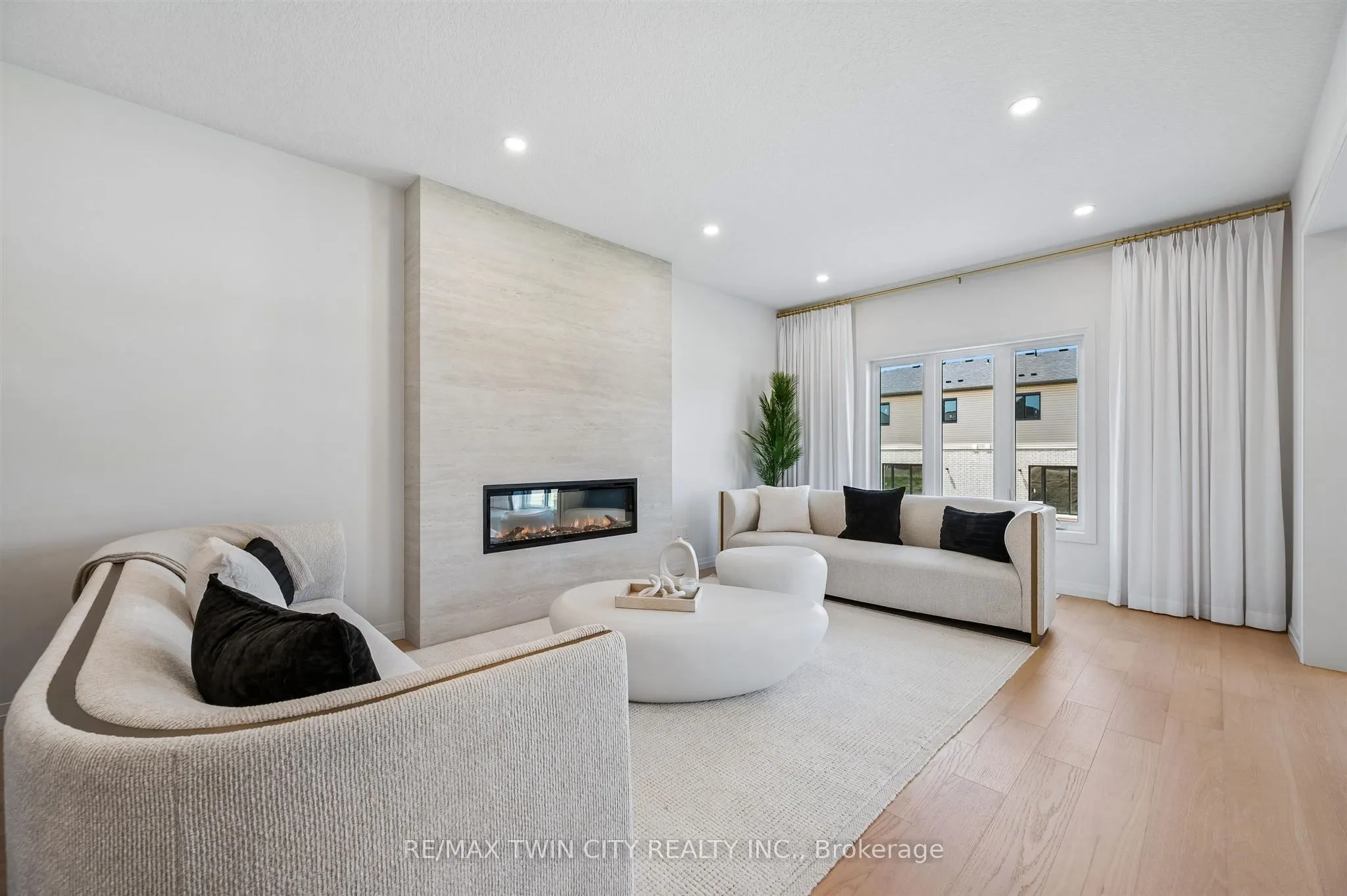 1681 Dunkirk Avenue